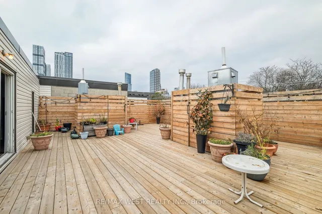 Additional property image - 365 Dundas St Unit 111