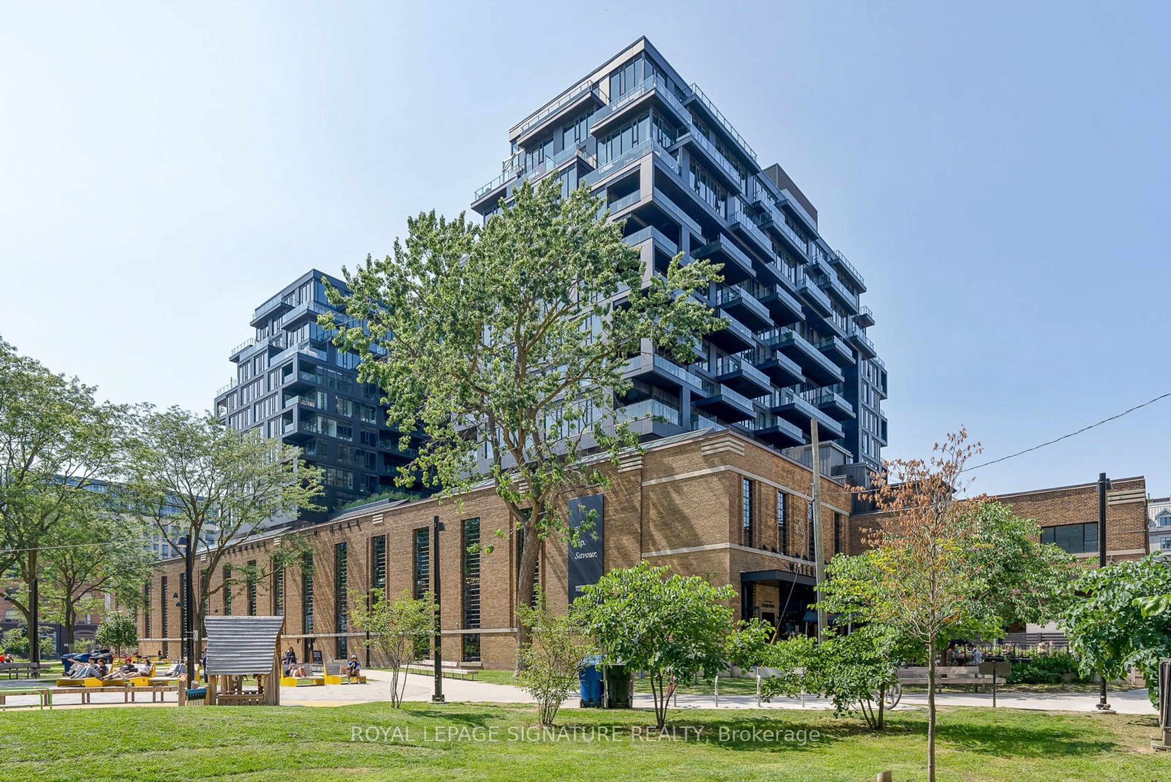 A pic from exterior of the house or condo for 505 Richmond St #1123, Toronto Ontario M5V 1Y3