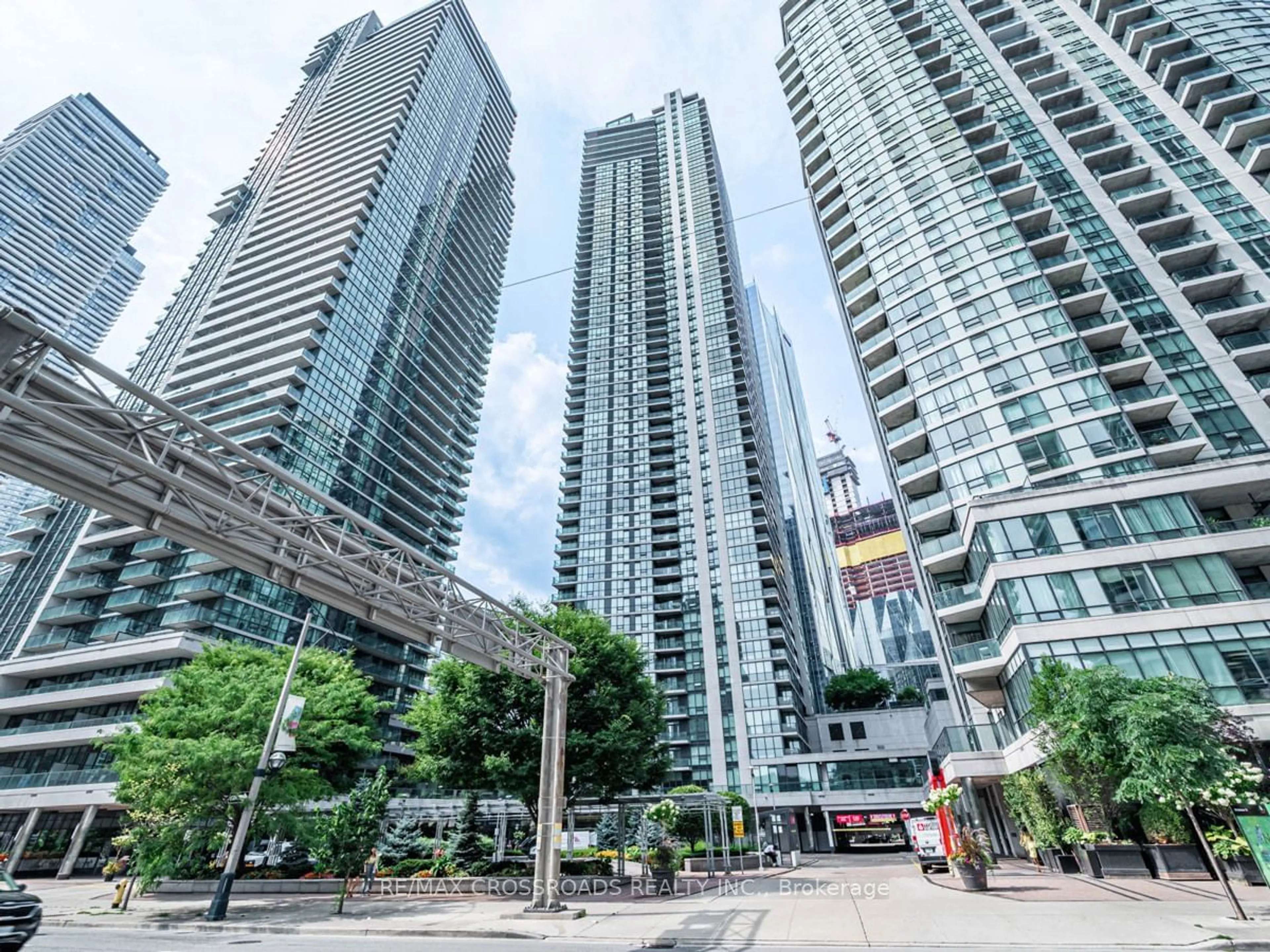 A pic from exterior of the house or condo for 18 Harbour St #2905, Toronto Ontario M5J 2Z6