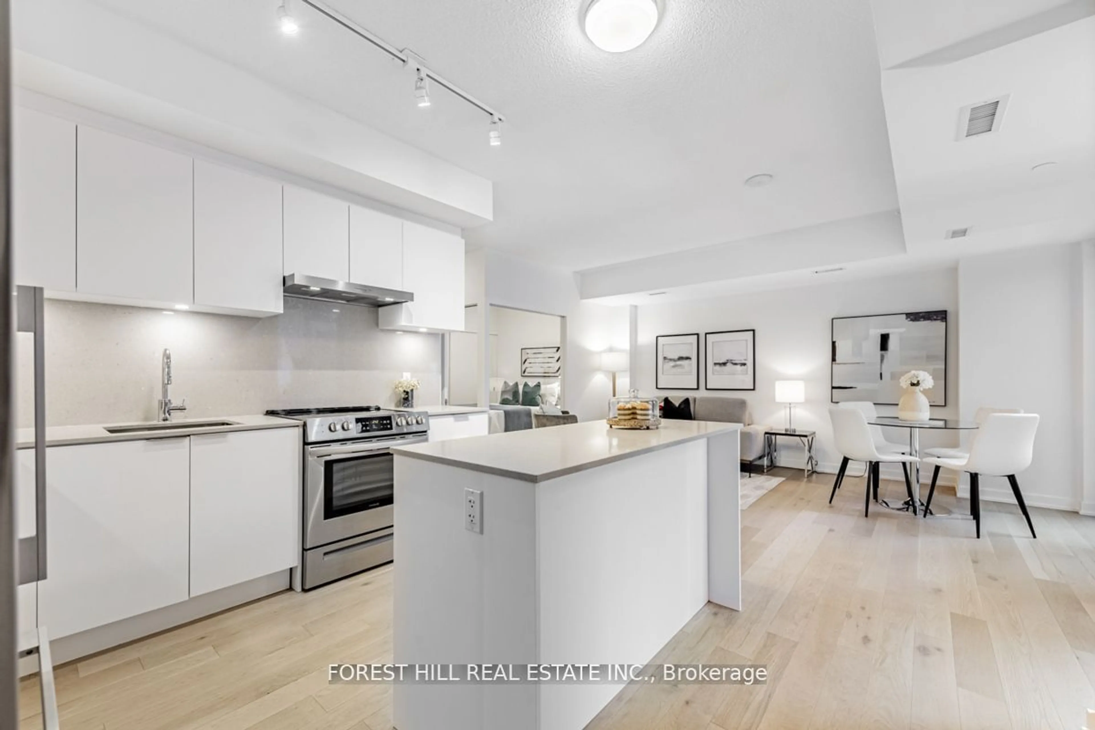 Contemporary kitchen for 25 Richmond St #323, Toronto Ontario M5C 0A6