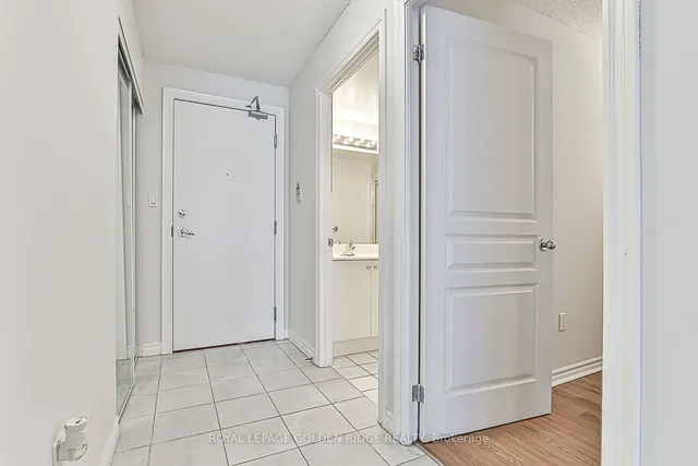 Additional property image - 801 Bay St Unit 1103