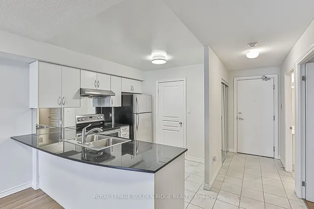 Additional property image - 801 Bay St Unit 1103