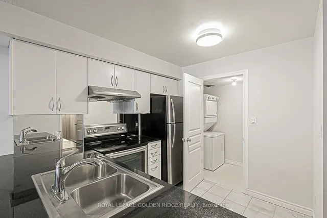 Additional property image - 801 Bay St Unit 1103