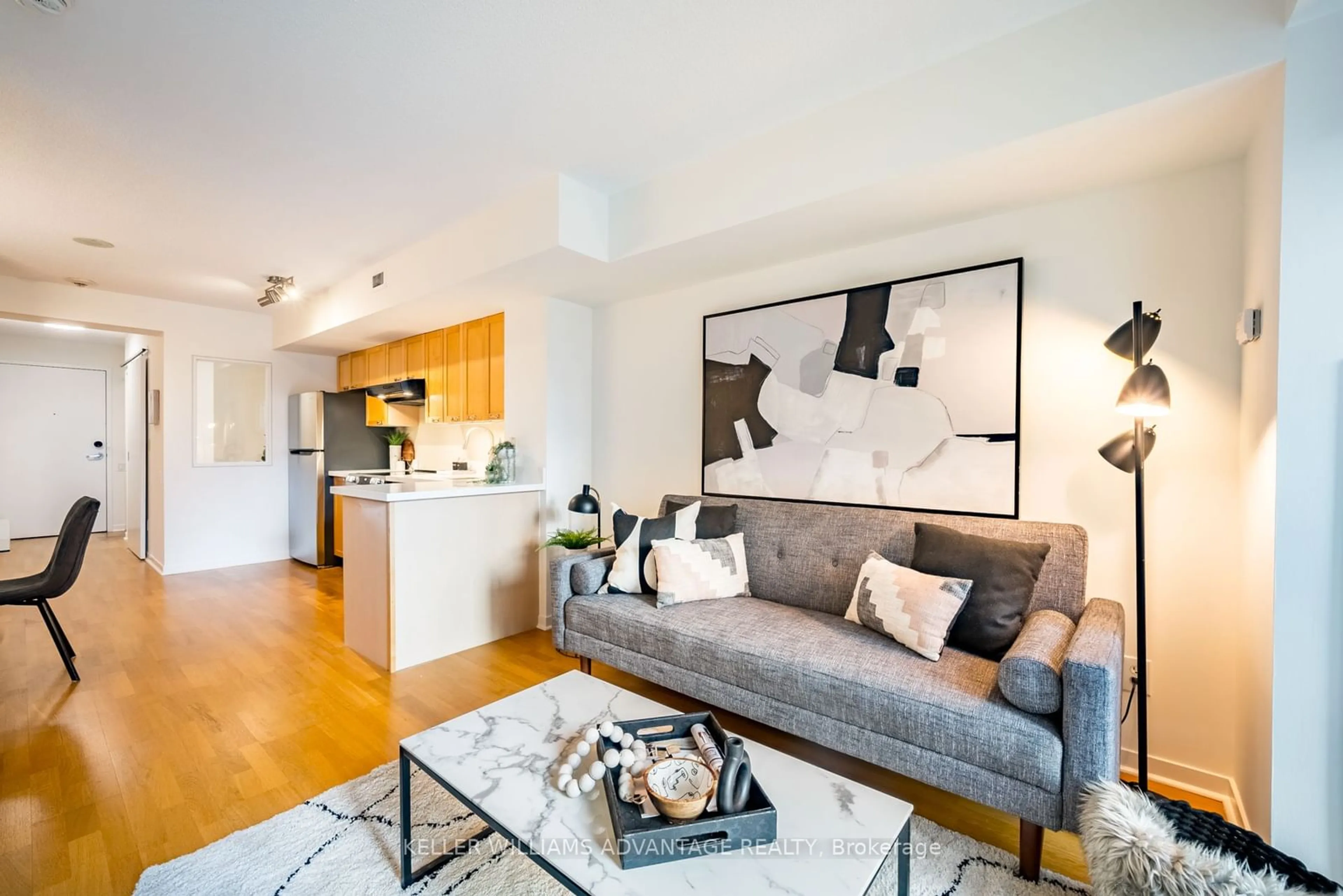 Living room for 75 Dalhousie St #801, Toronto Ontario M5B 2R9