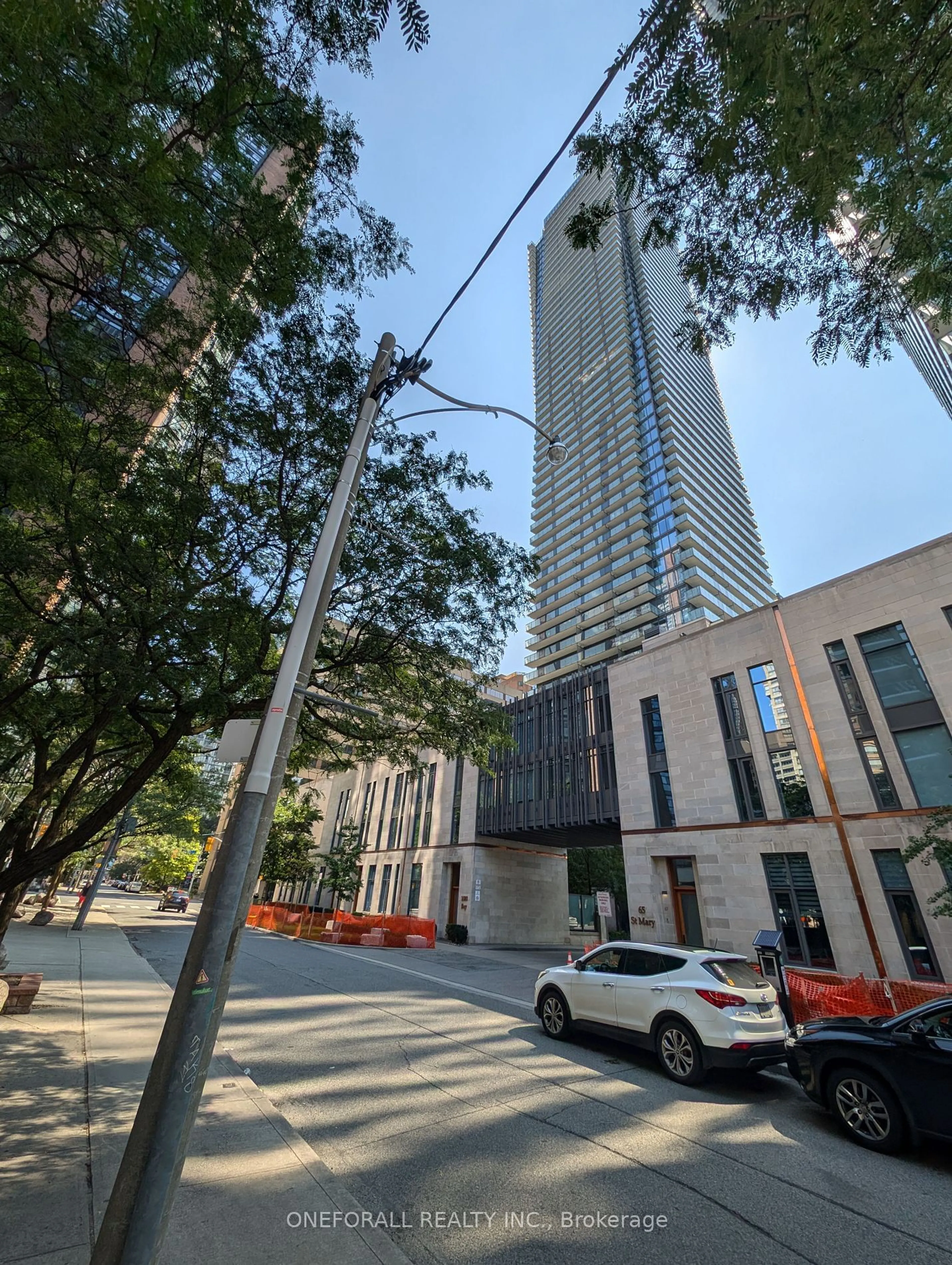 A pic from exterior of the house or condo, the street view for 1080 Bay St #907, Toronto Ontario M5S 0A5