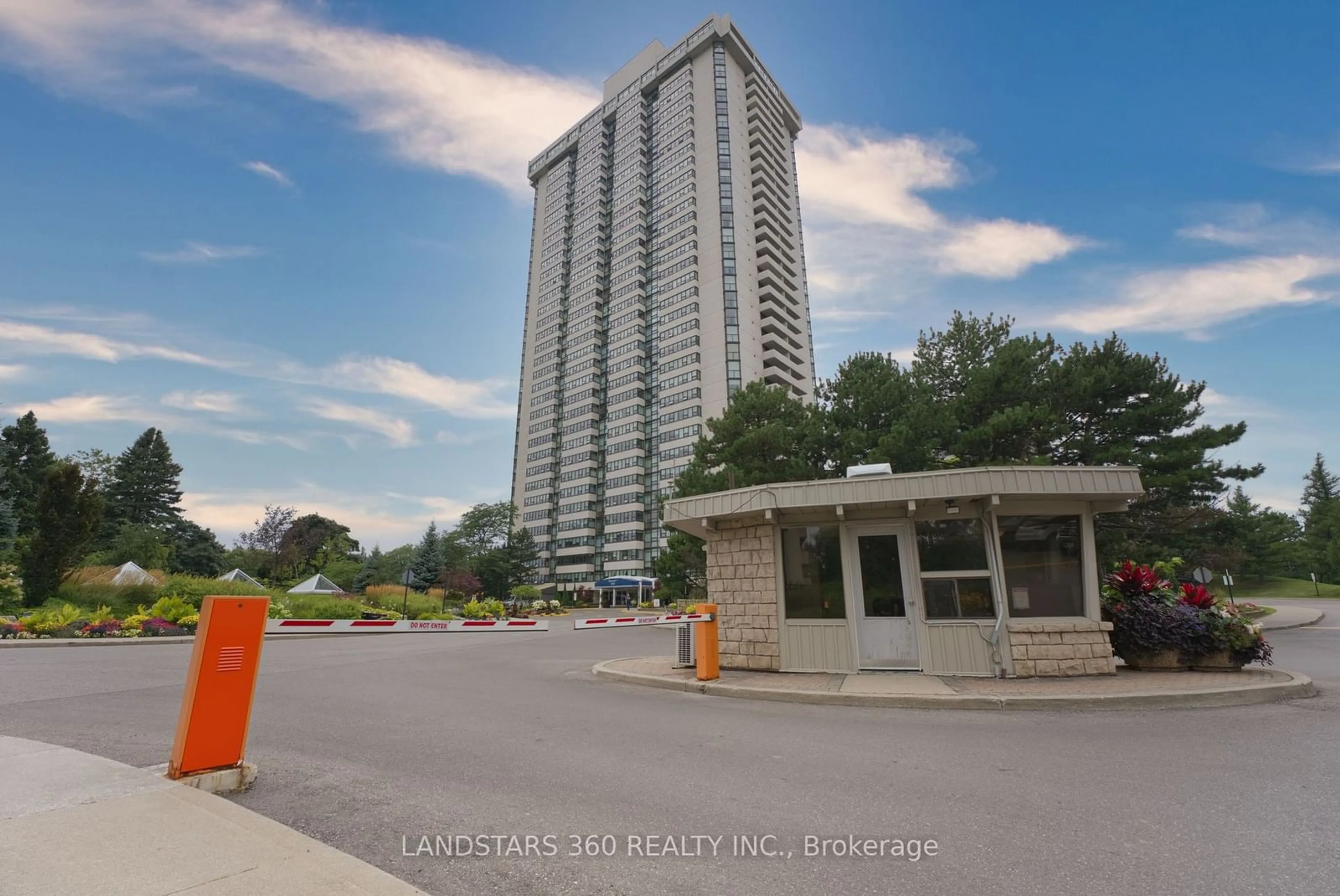 A pic from exterior of the house or condo for 3303 Don Mills Rd #2605, Toronto Ontario M2J 4T6