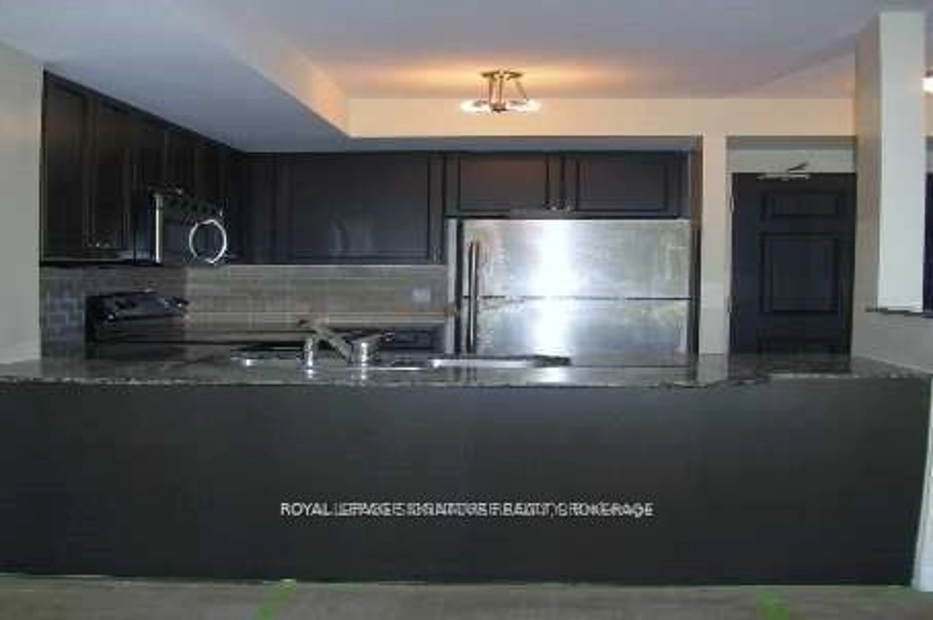 Kitchen for 650 Mount Pleasant Rd #210, Toronto Ontario M4S 2N5