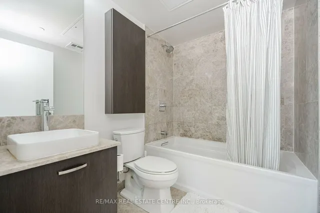 Additional image 24 of 3018 Yonge St Unit 214