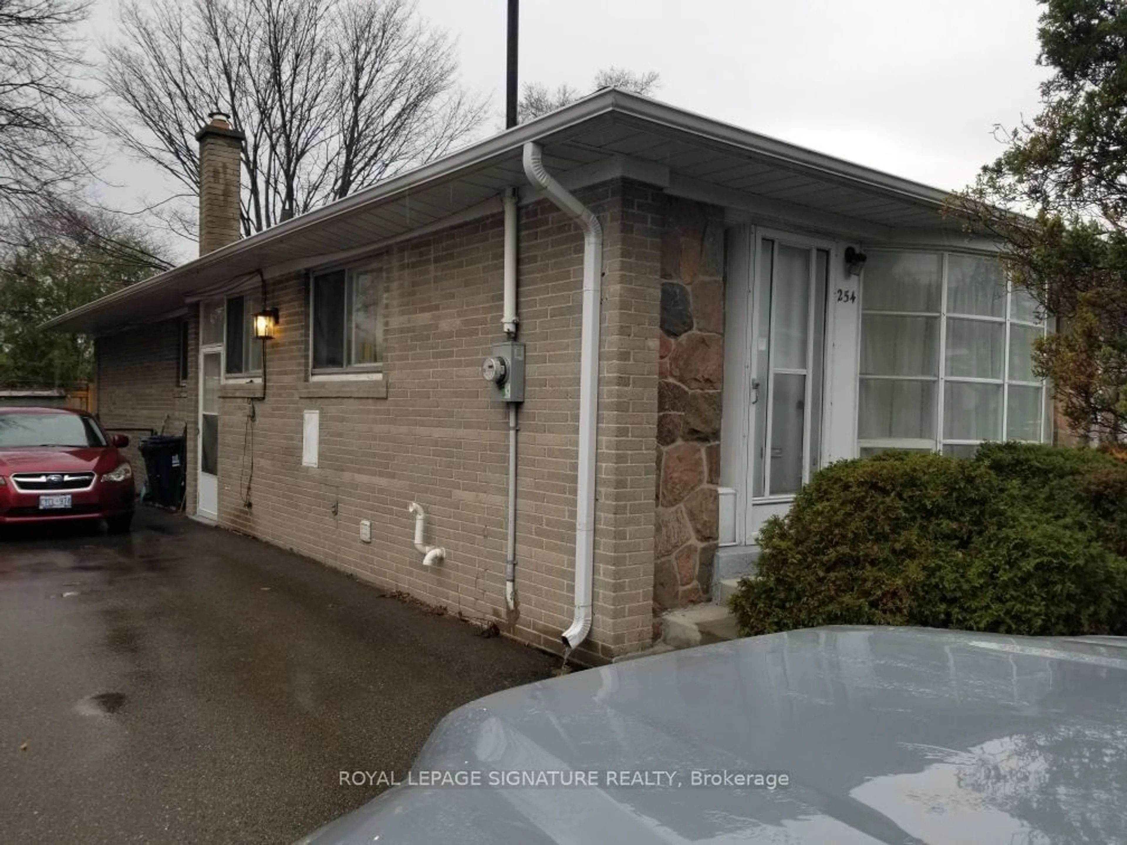 Frontside or backside of a home for 254 Roywood Dr, Toronto Ontario M3A 2E6