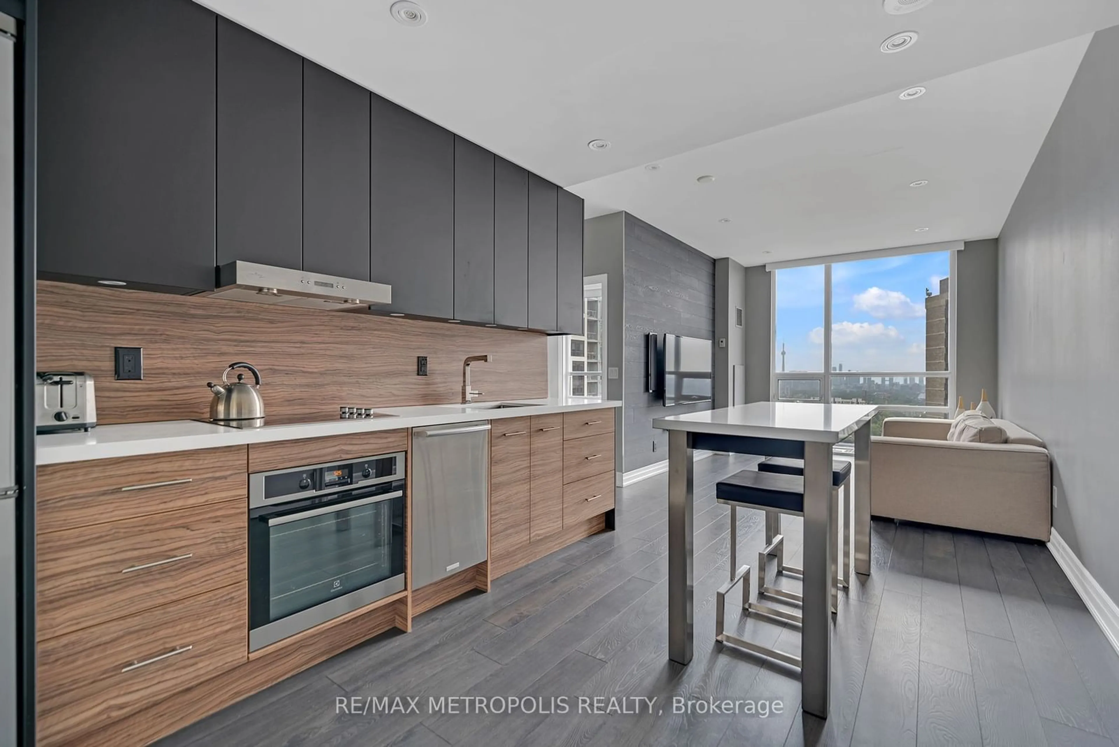 Contemporary kitchen for 500 St Clair Ave #1508, Toronto Ontario M6C 1A8