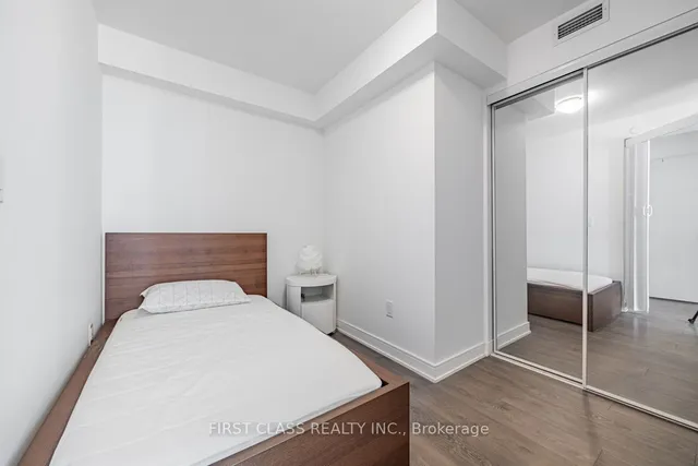 Additional property image - 525 Adelaide St Unit 1022