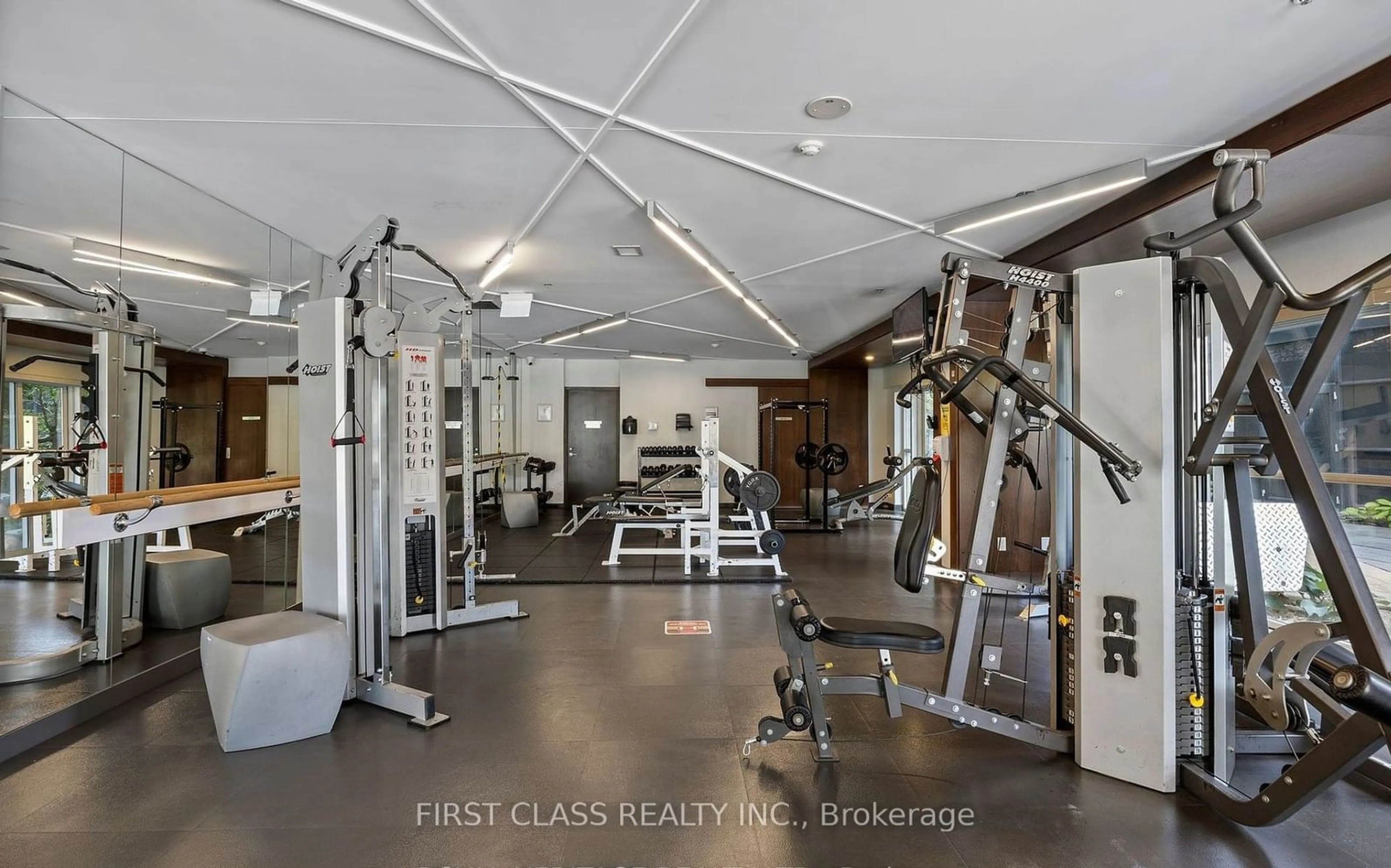 Gym or fitness room for 525 Adelaide St #1022, Toronto Ontario M5V 0N7