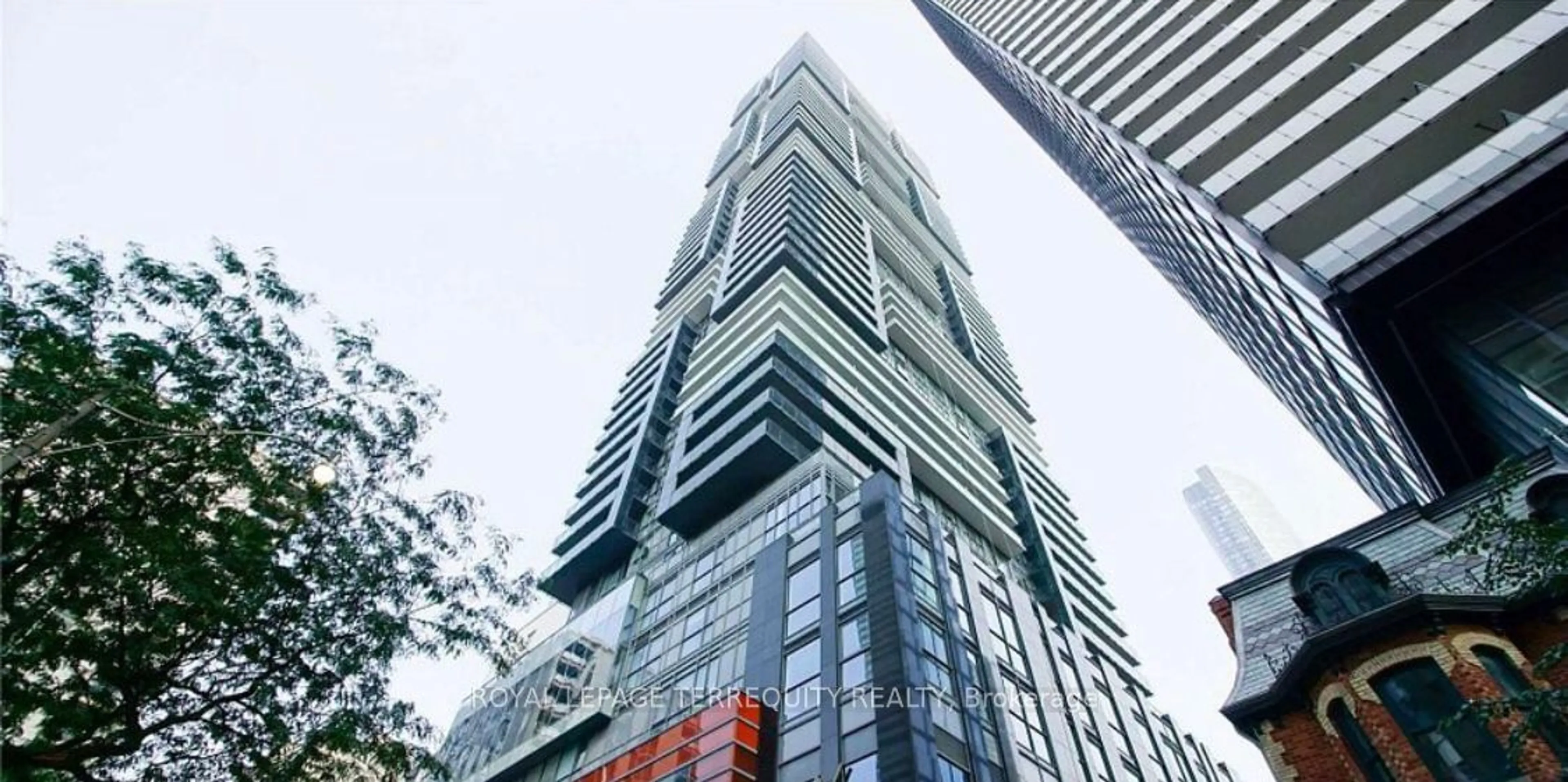 A pic from exterior of the house or condo for 7 Grenville St #3702, Toronto Ontario M4Y 0E9