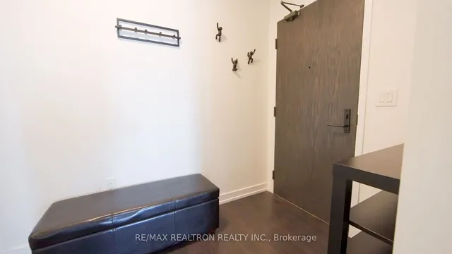 Additional property image - 426 University Ave Unit 3801