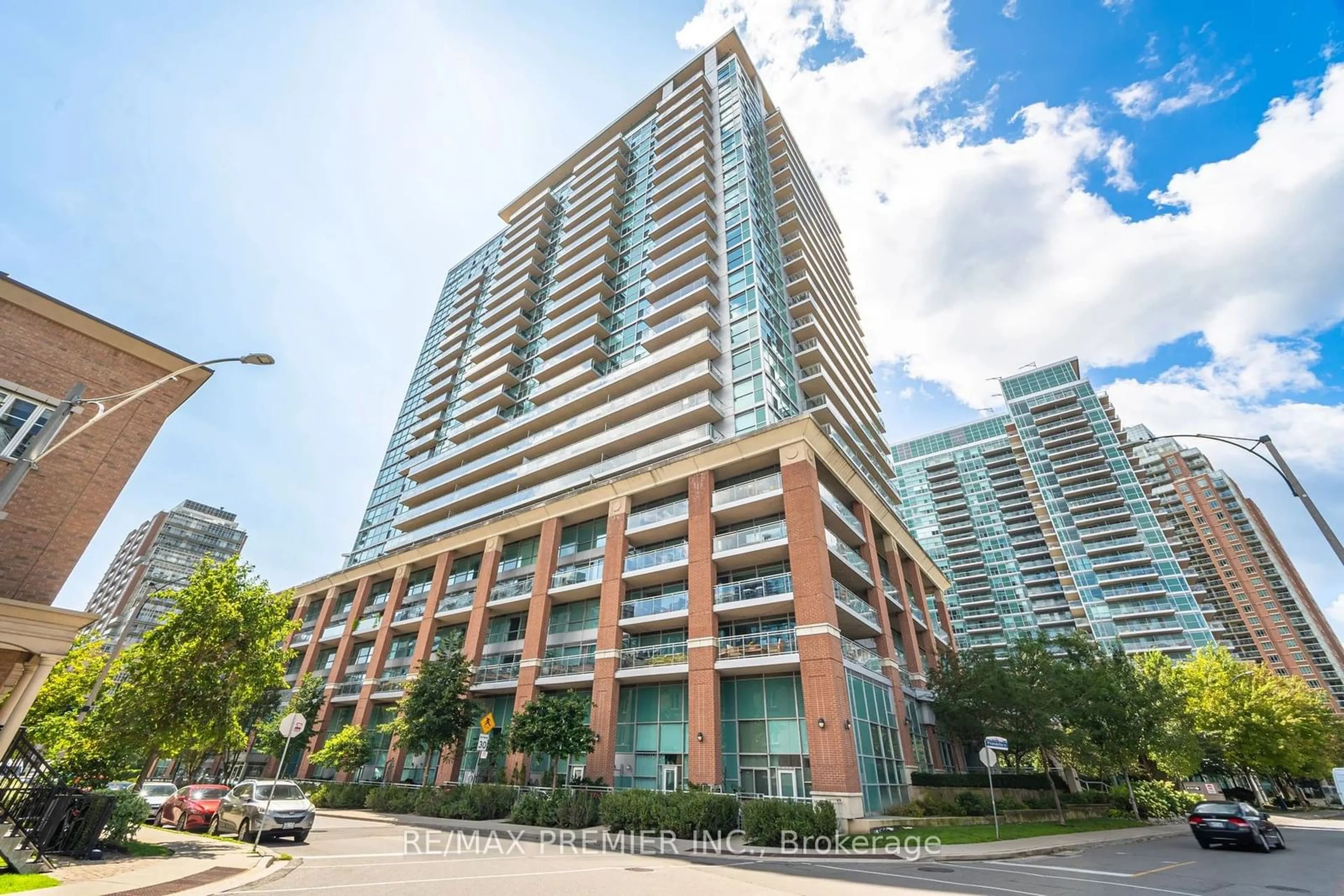 A pic from exterior of the house or condo for 80 Western Battery Rd #1606, Toronto Ontario M6K 3S1