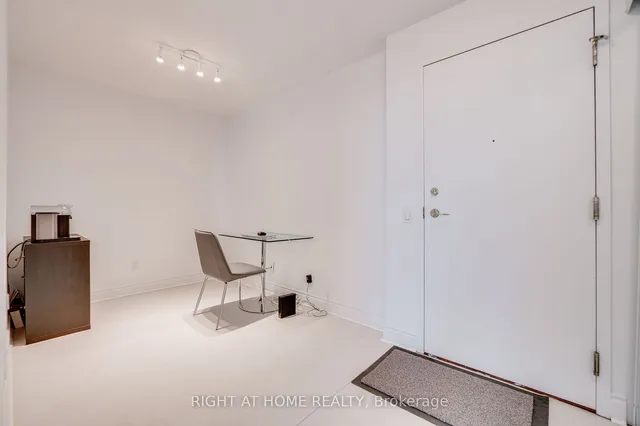 Additional image 33 of 5 Northtown Way Unit 702