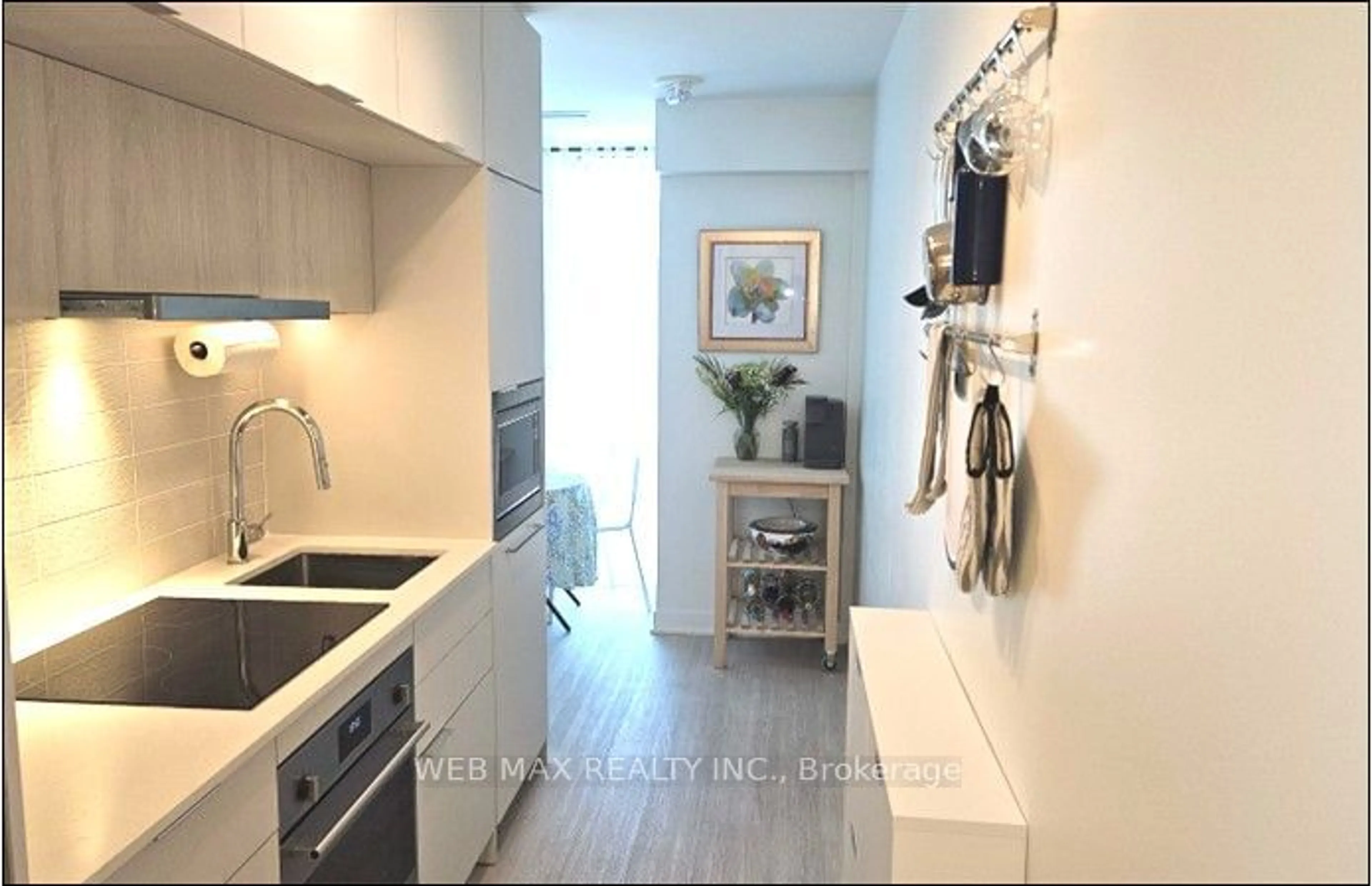 Kitchen for 185 Alberta Ave #401, Toronto Ontario M6C 0A5