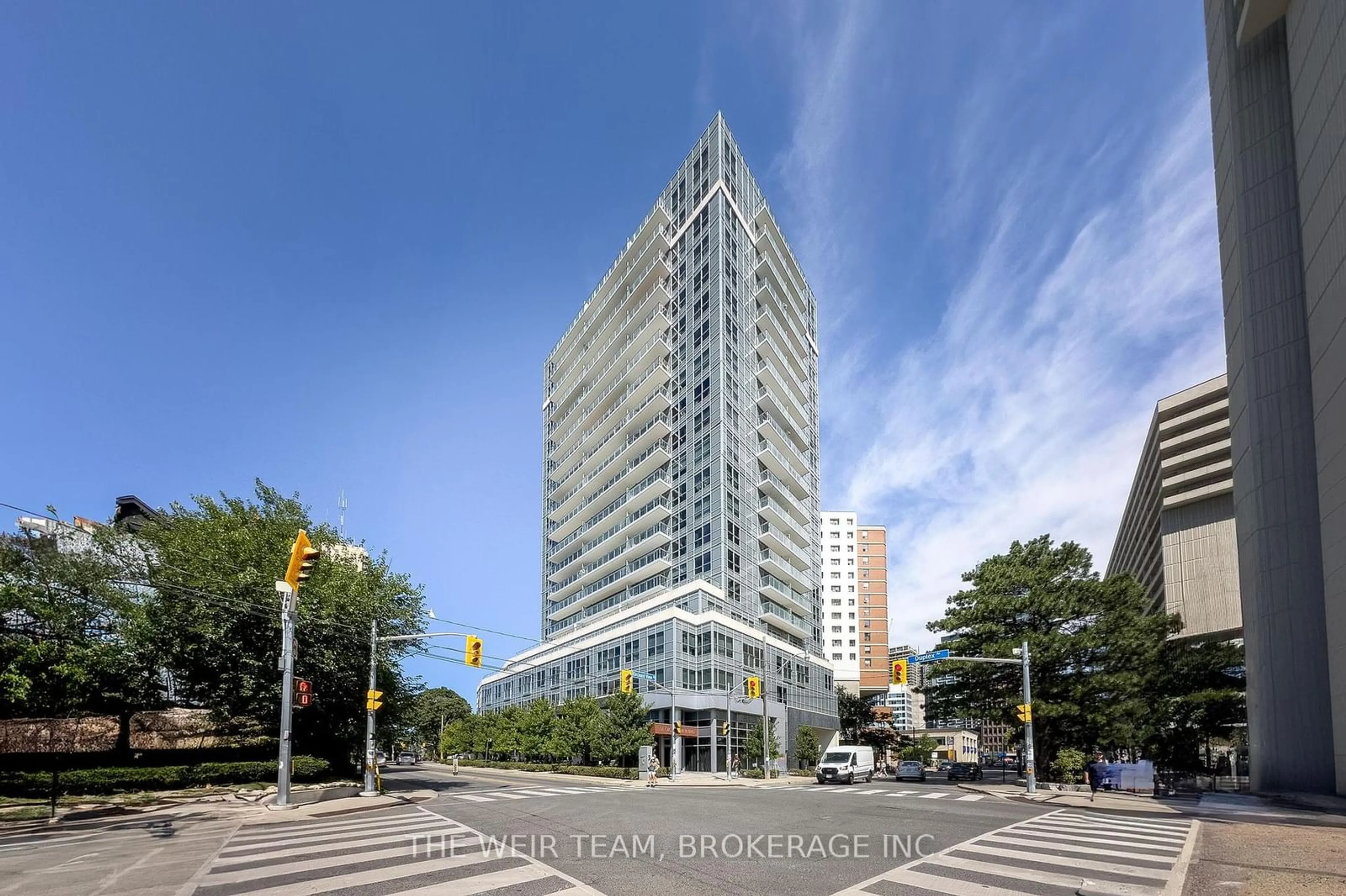 A pic from exterior of the house or condo for 58 Orchard View Blvd #203, Toronto Ontario M4R 0A2