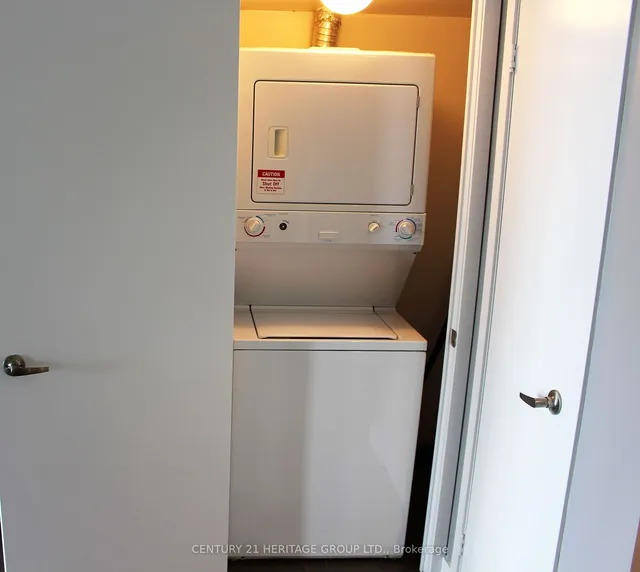 Additional property image - 15 Fort York Blvd Unit 1802