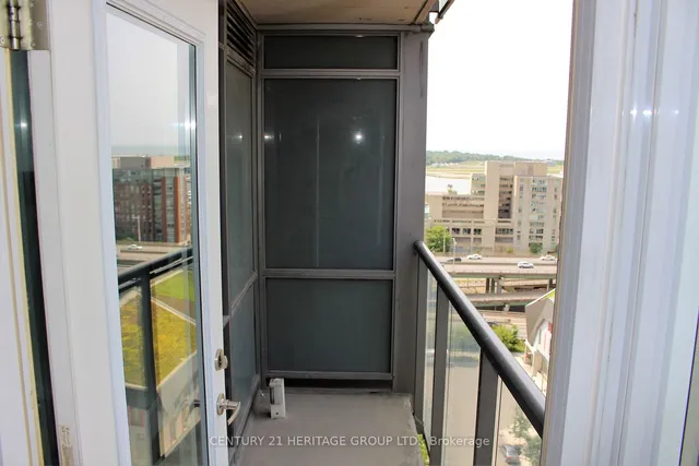 Additional property image - 15 Fort York Blvd Unit 1802