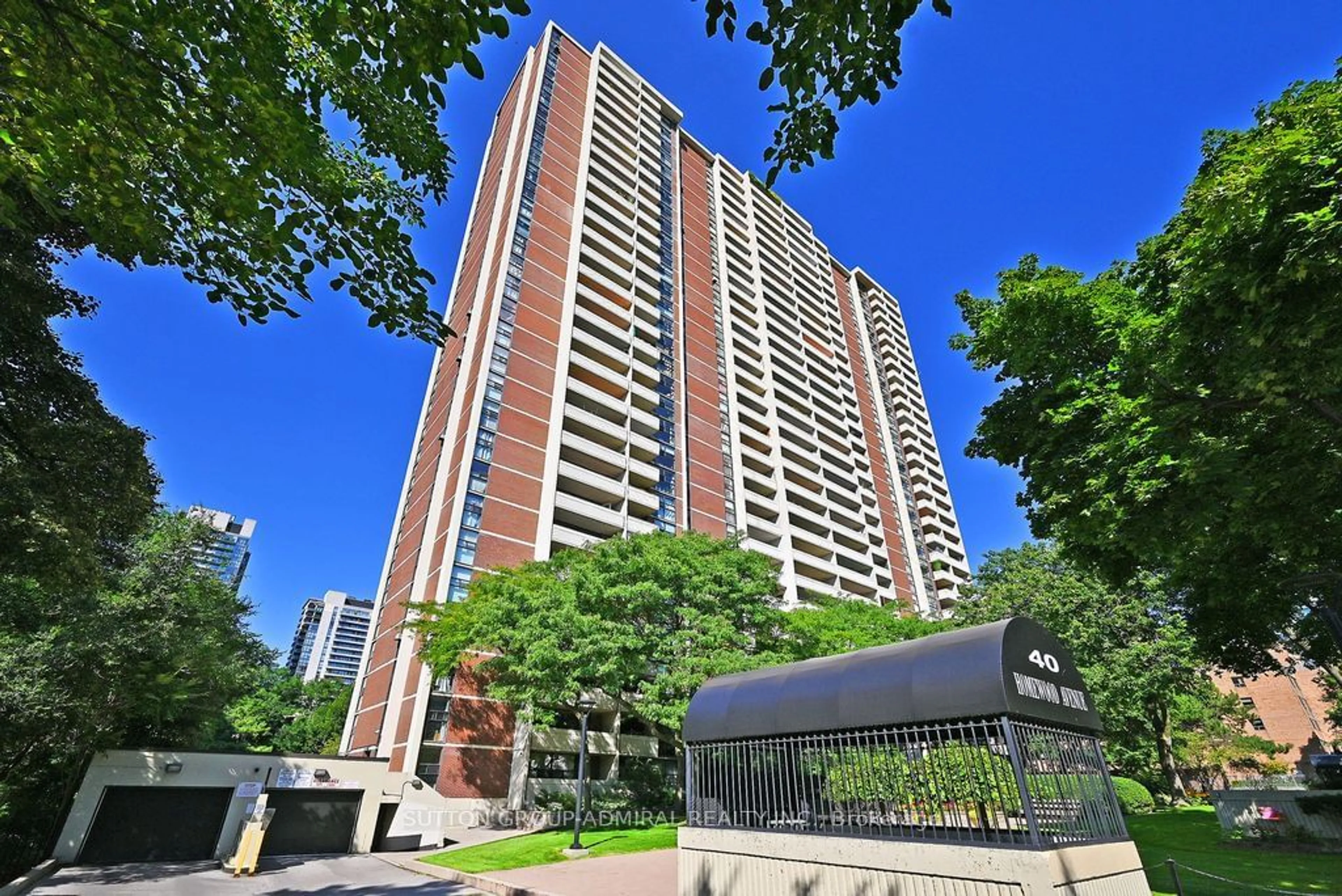 A pic from exterior of the house or condo for 40 Homewood Ave #2812, Toronto Ontario M4Y 2K2