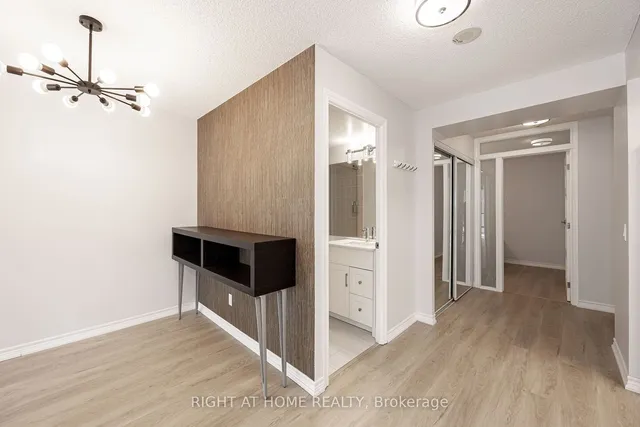 Additional image 13 of 763 Bay St Unit 1006