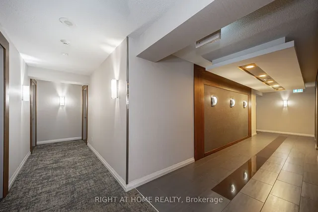 Additional image 8 of 763 Bay St Unit 1006