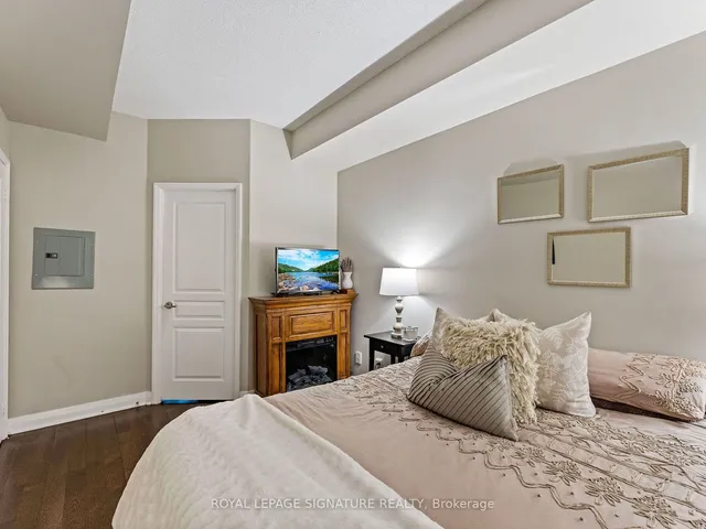 Additional property image - 1121 Bay St Unit 306