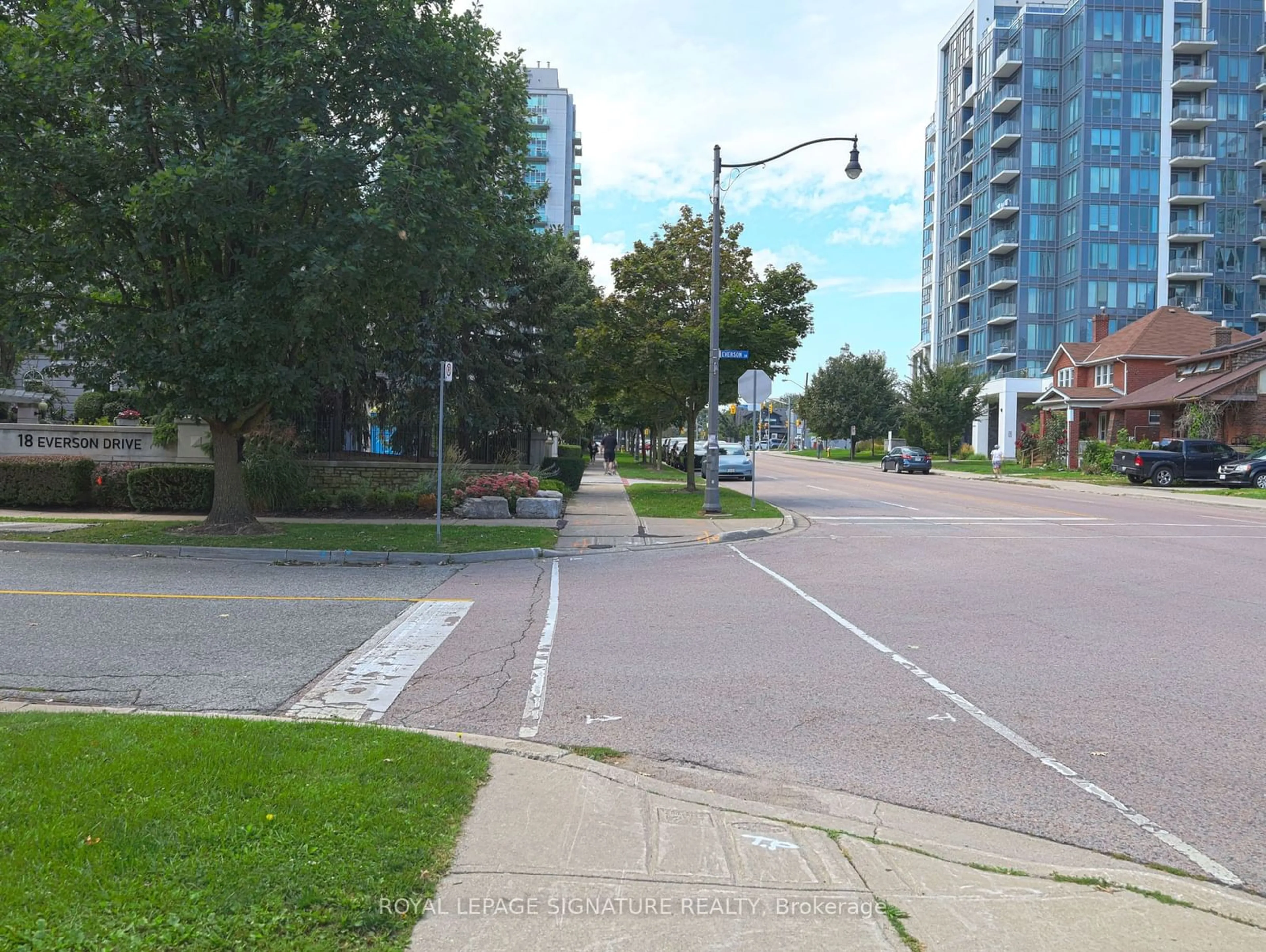 Street view for 5 Everson Dr #1145, Toronto Ontario M2N 7C3