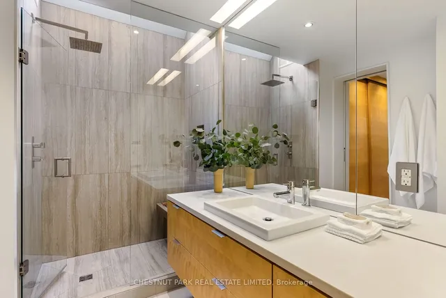 Additional property image - 58 Summerhill Gdns