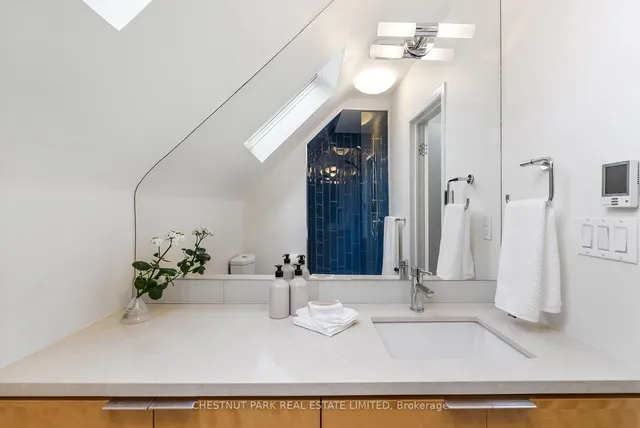 Additional property image - 58 Summerhill Gdns