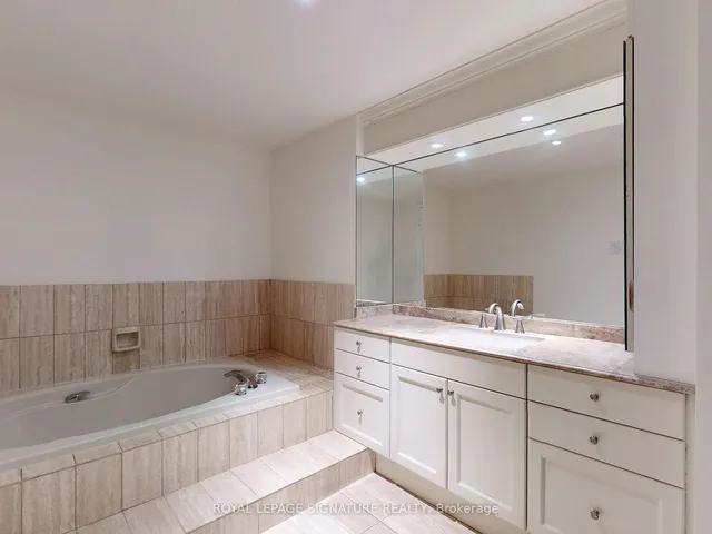Additional property image - 3900 Yonge St Unit 704