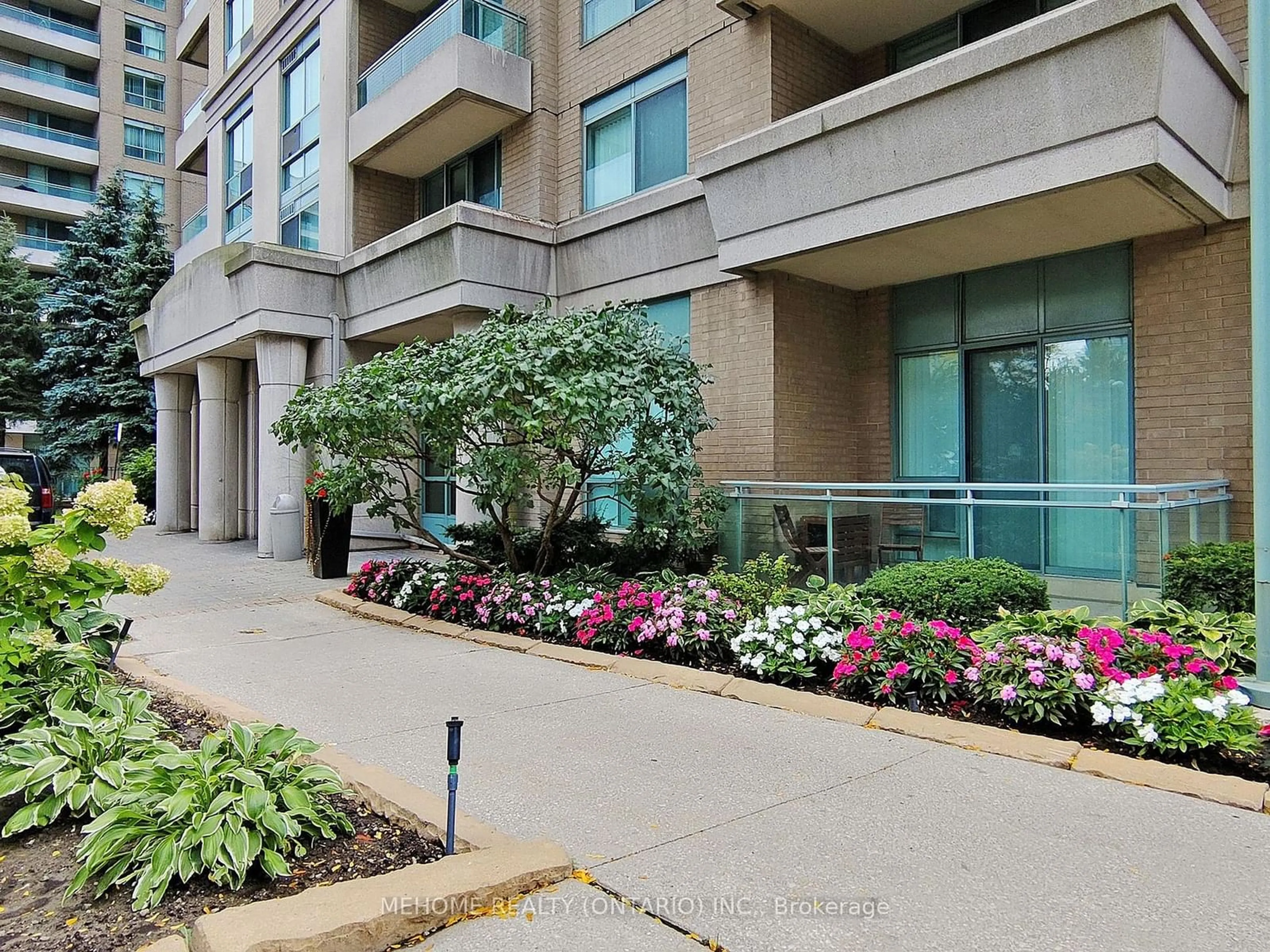 A pic from exterior of the house or condo for 3 Pemberton Ave #1901, Toronto Ontario M2M 4M1