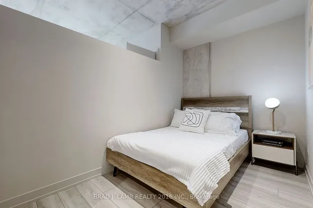 Additional property image - 458 Richmond St Unit 202