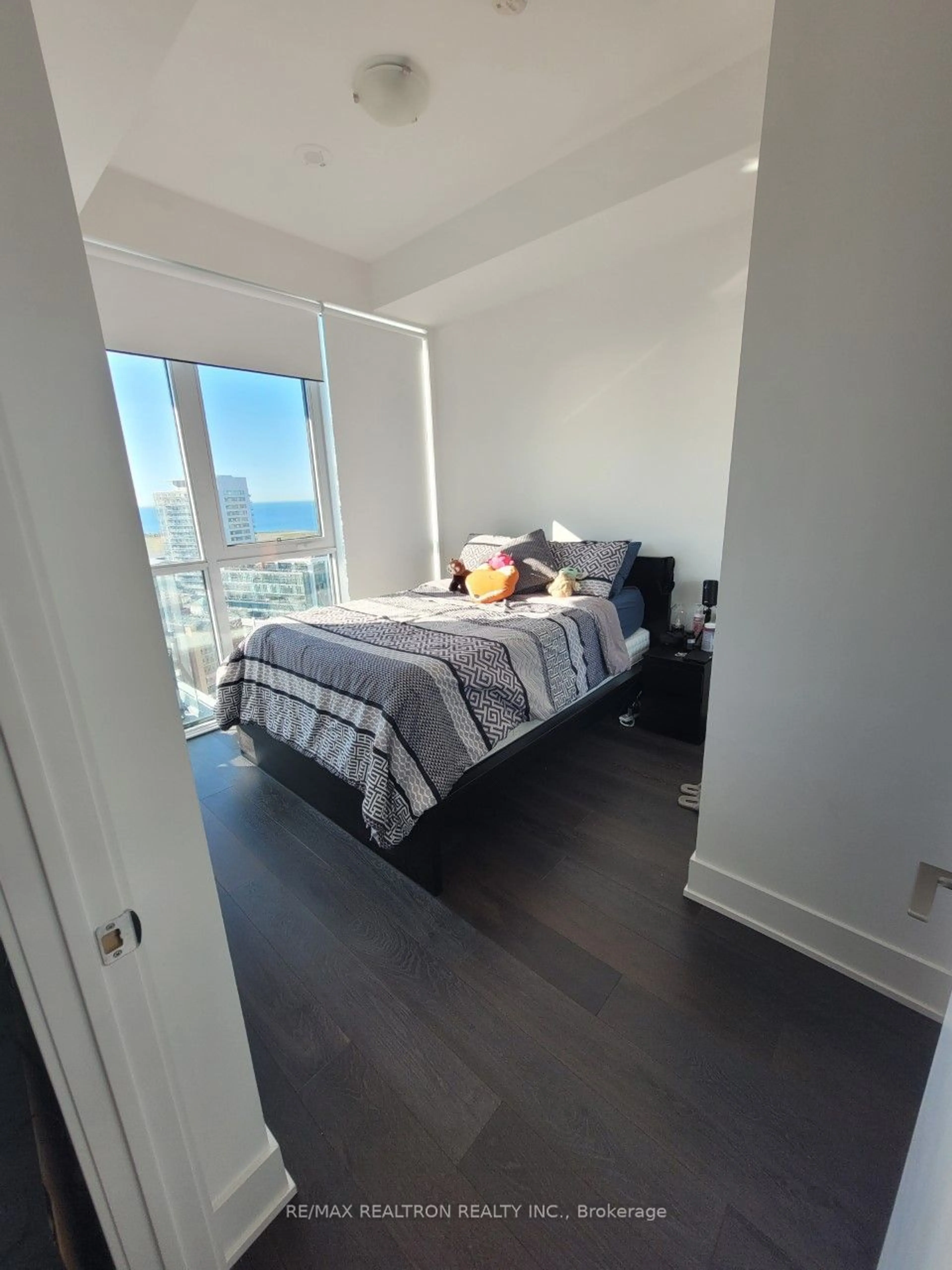 A pic of a room for 38 Iannuzzi St #LPH10, Toronto Ontario M5V 0S2