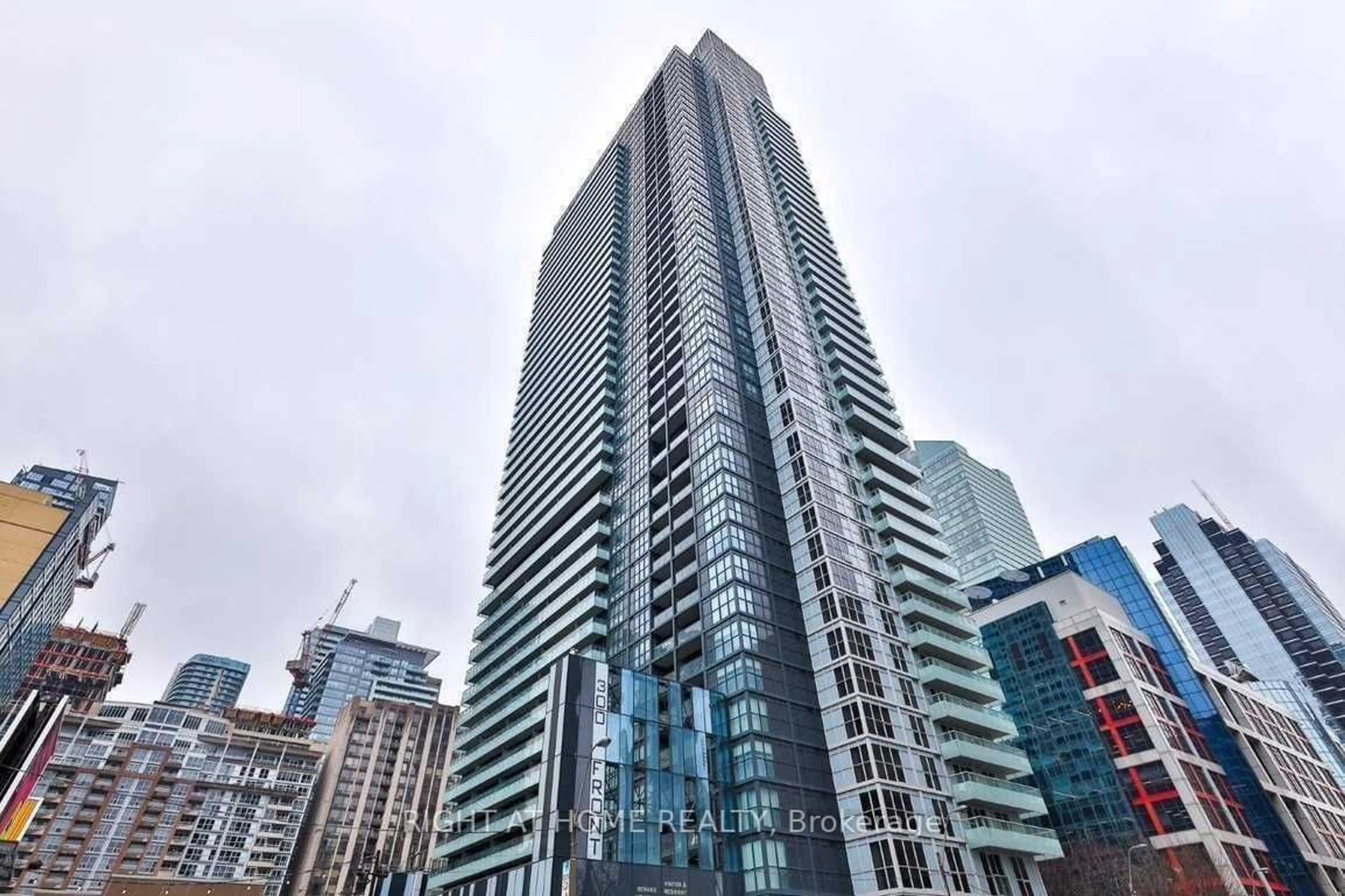 A pic from exterior of the house or condo for 300 Front St #2512, Toronto Ontario M5V 0E9