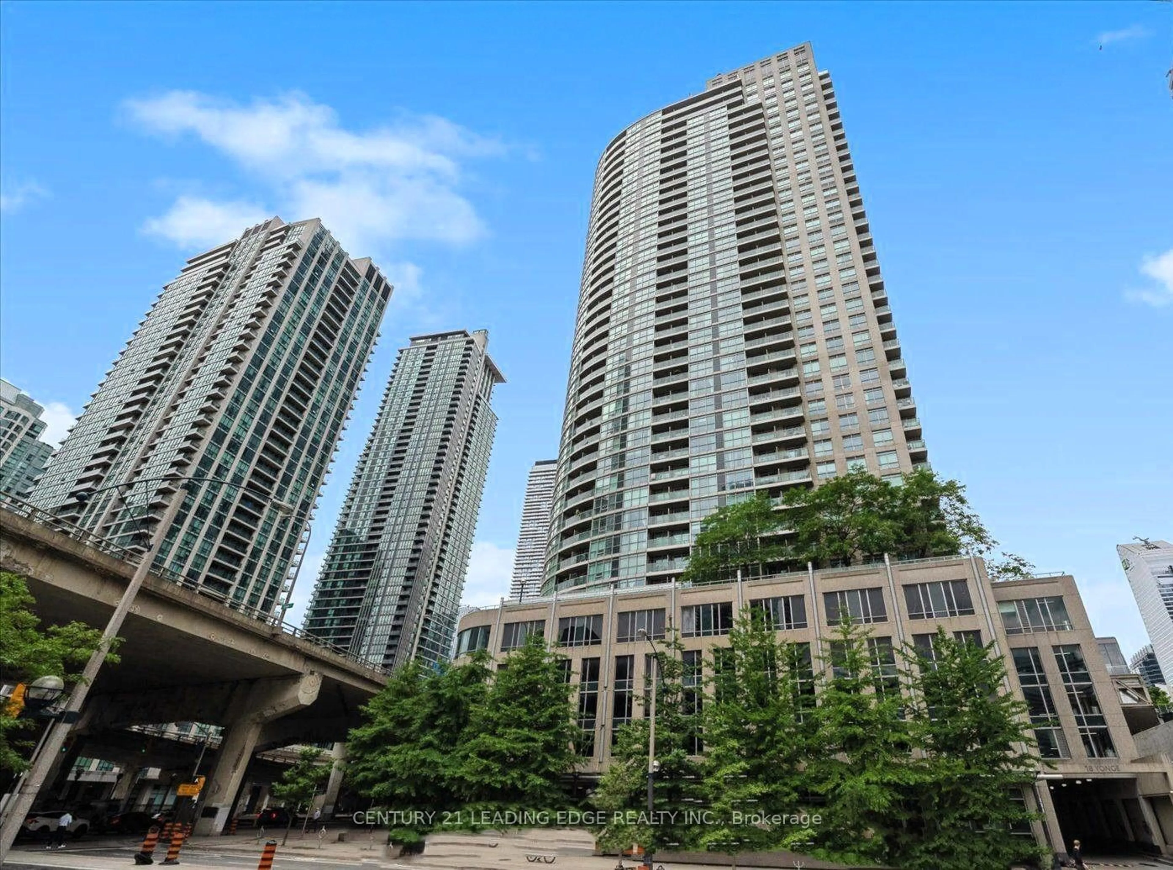 A pic from exterior of the house or condo for 18 Yonge St #1607, Toronto Ontario M5E 1Z8