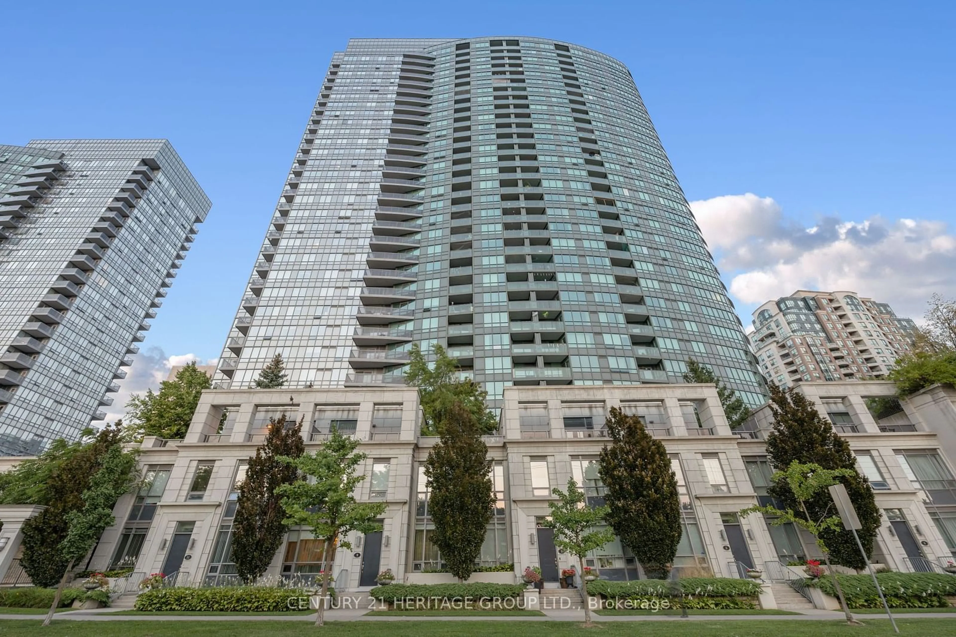 A pic from exterior of the house or condo for 15 Greenview Ave #1302, Toronto Ontario M2M 4M7