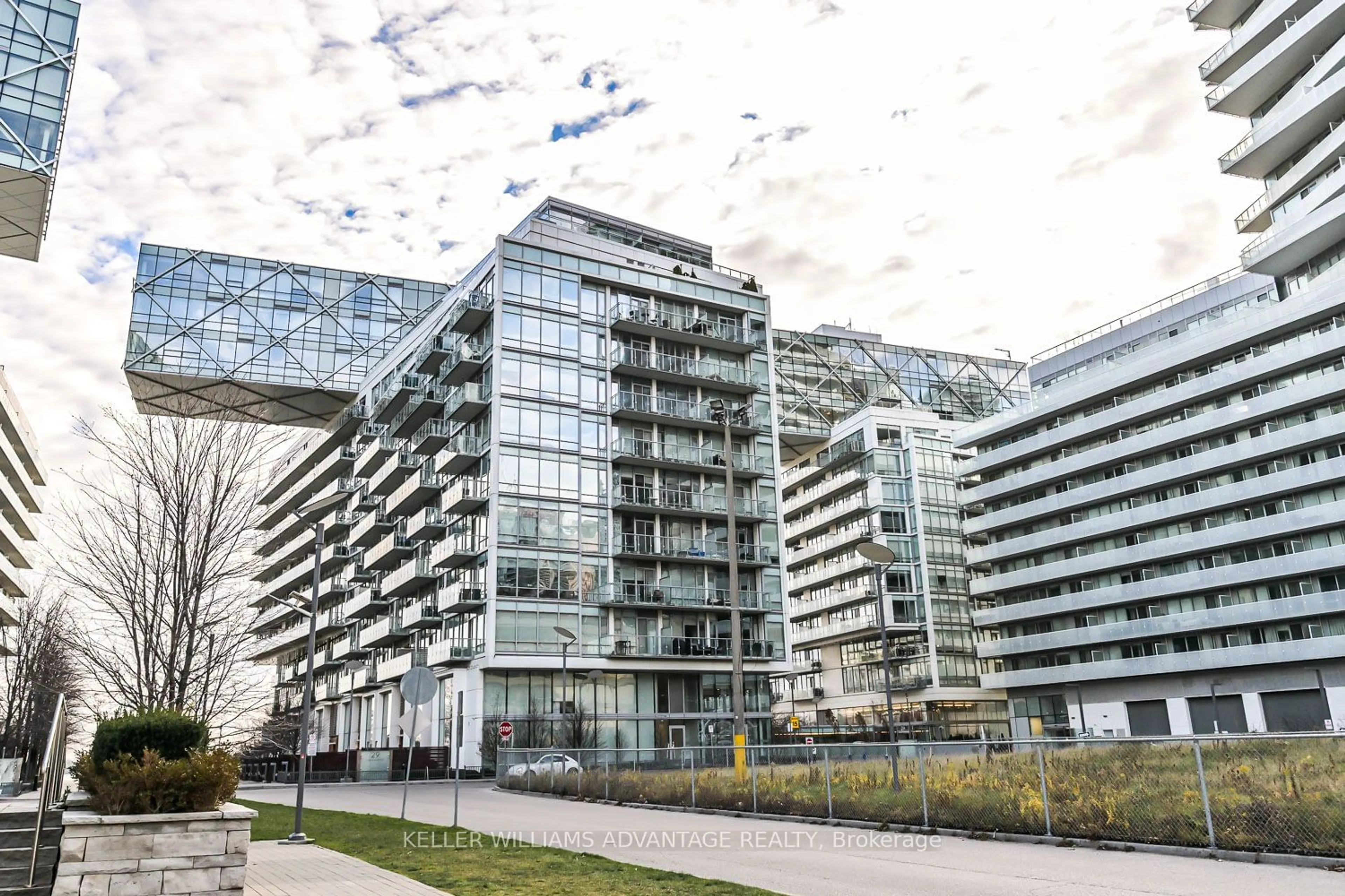 A pic from exterior of the house or condo for 29 Queens Quay #616, Toronto Ontario M5E 0A4