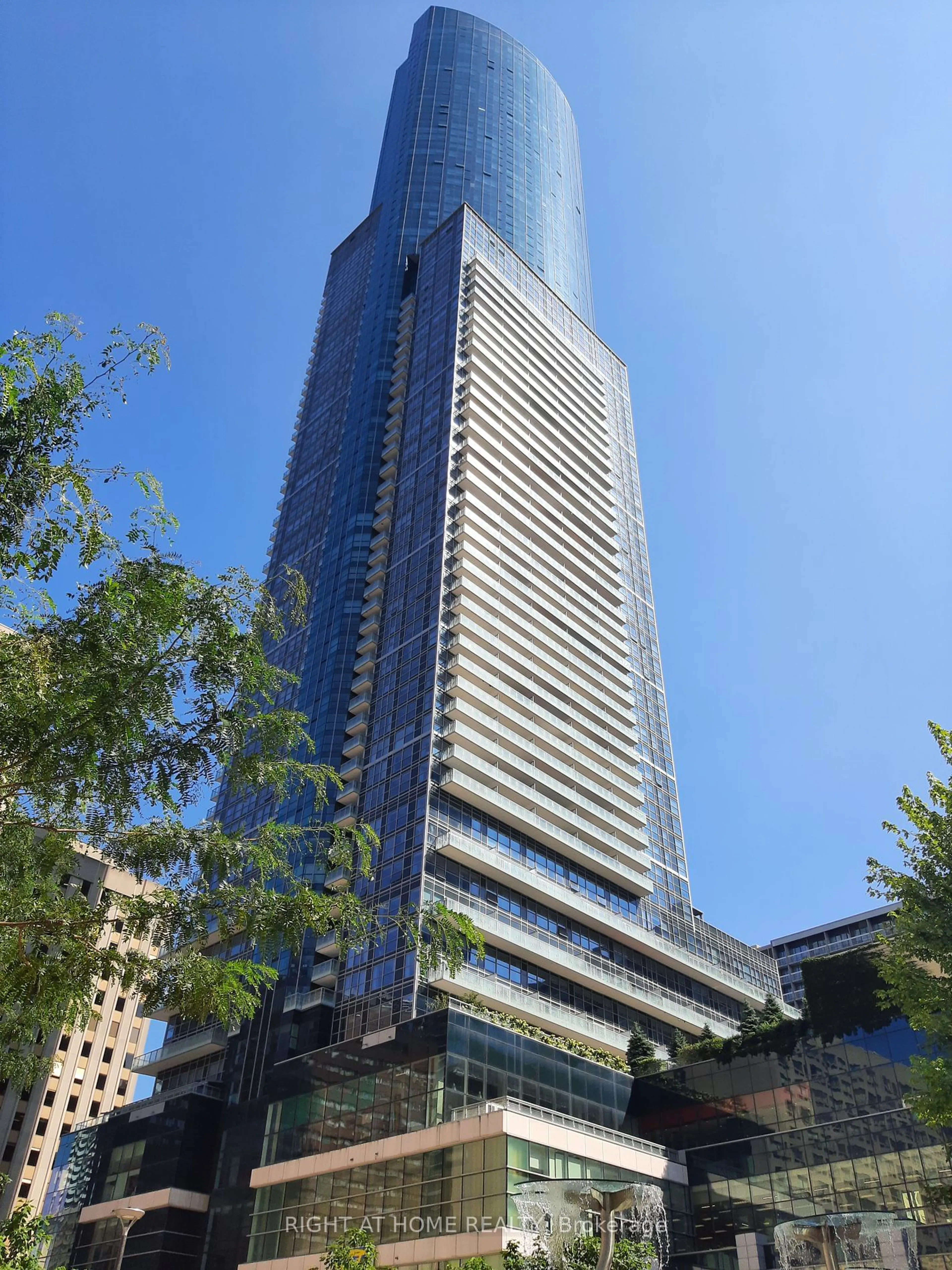 A pic from exterior of the house or condo for 386 Yonge St #3316, Toronto Ontario M5B 0A5