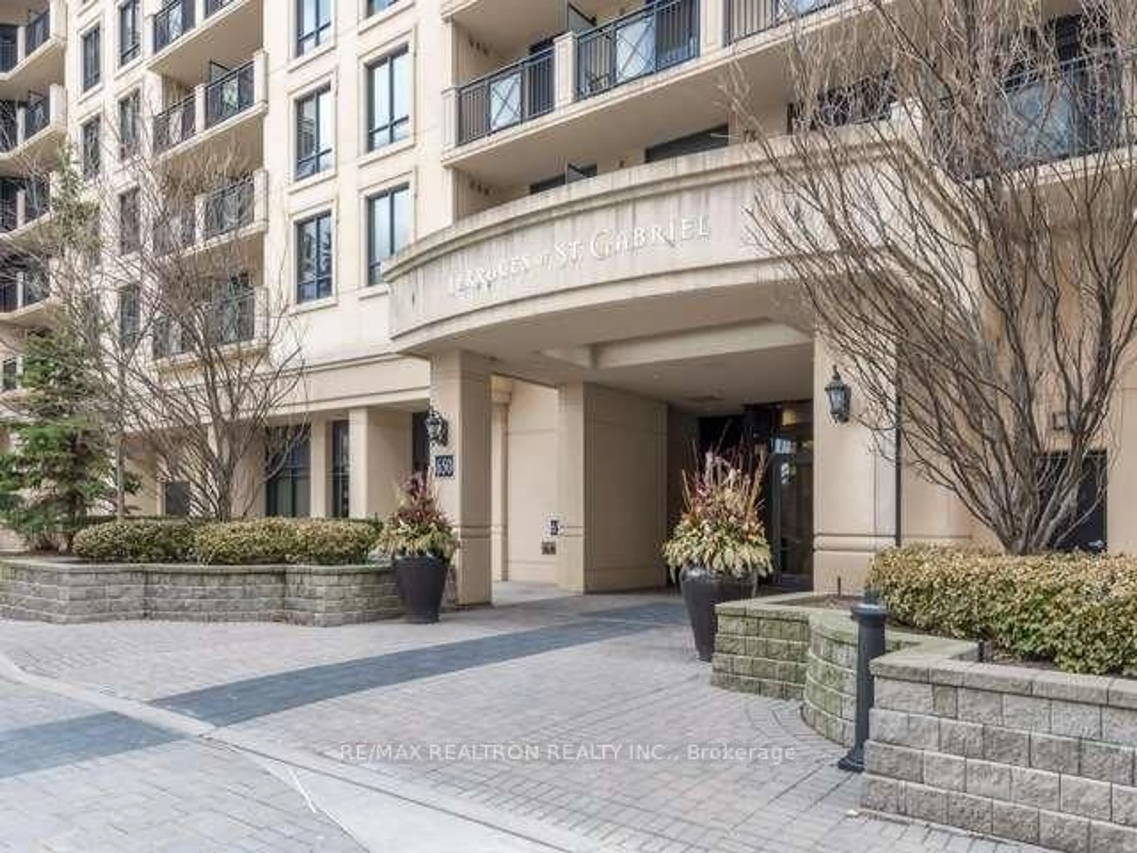 A pic from exterior of the house or condo for 650 Sheppard Ave #431, Toronto Ontario M2K 3E4