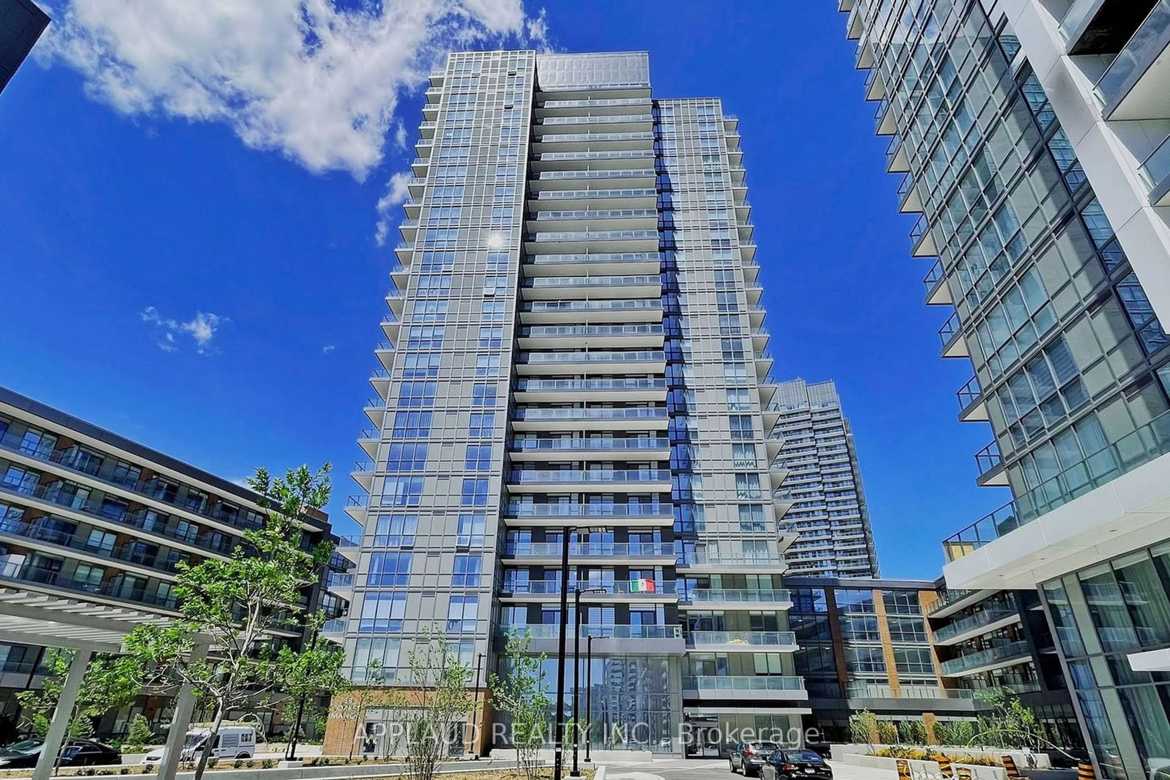 A pic from exterior of the house or condo, the front or back of building for 38 Forest Manor Rd #1603, Toronto Ontario M2J 1M5