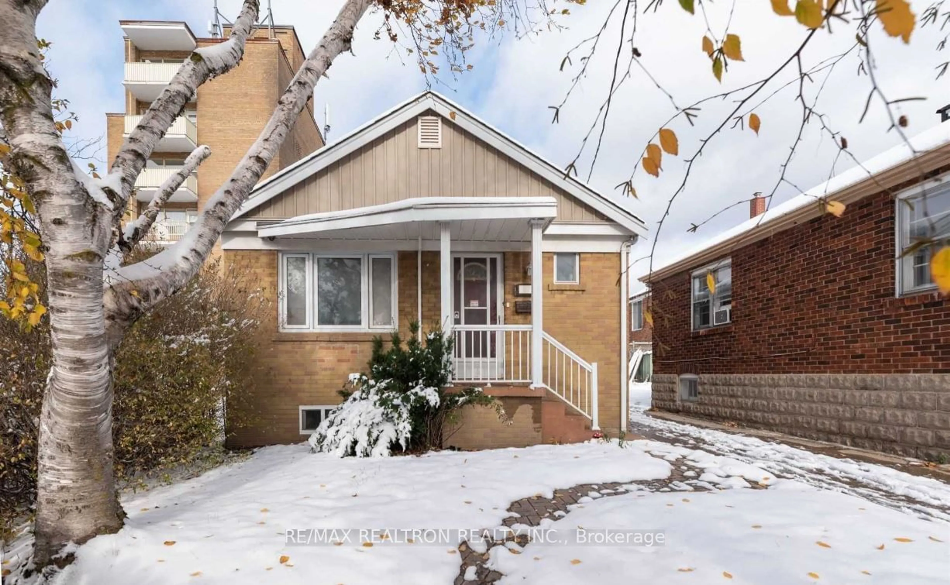 Frontside or backside of a home, cottage for 473 Vaughan Rd, Toronto Ontario M6C 2P5