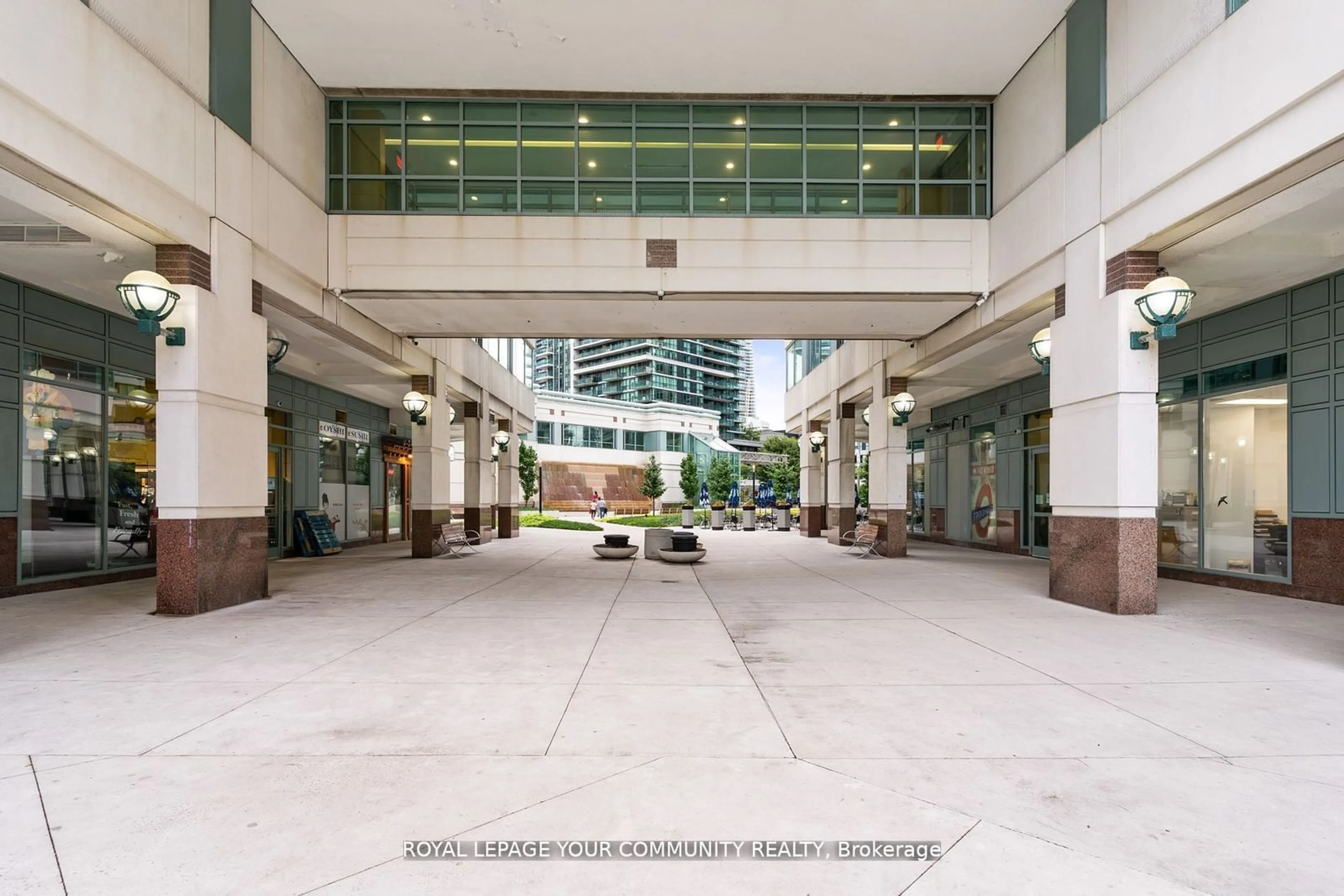 Indoor foyer for 10 Queens Quay #2402, Toronto Ontario M5J 2R9