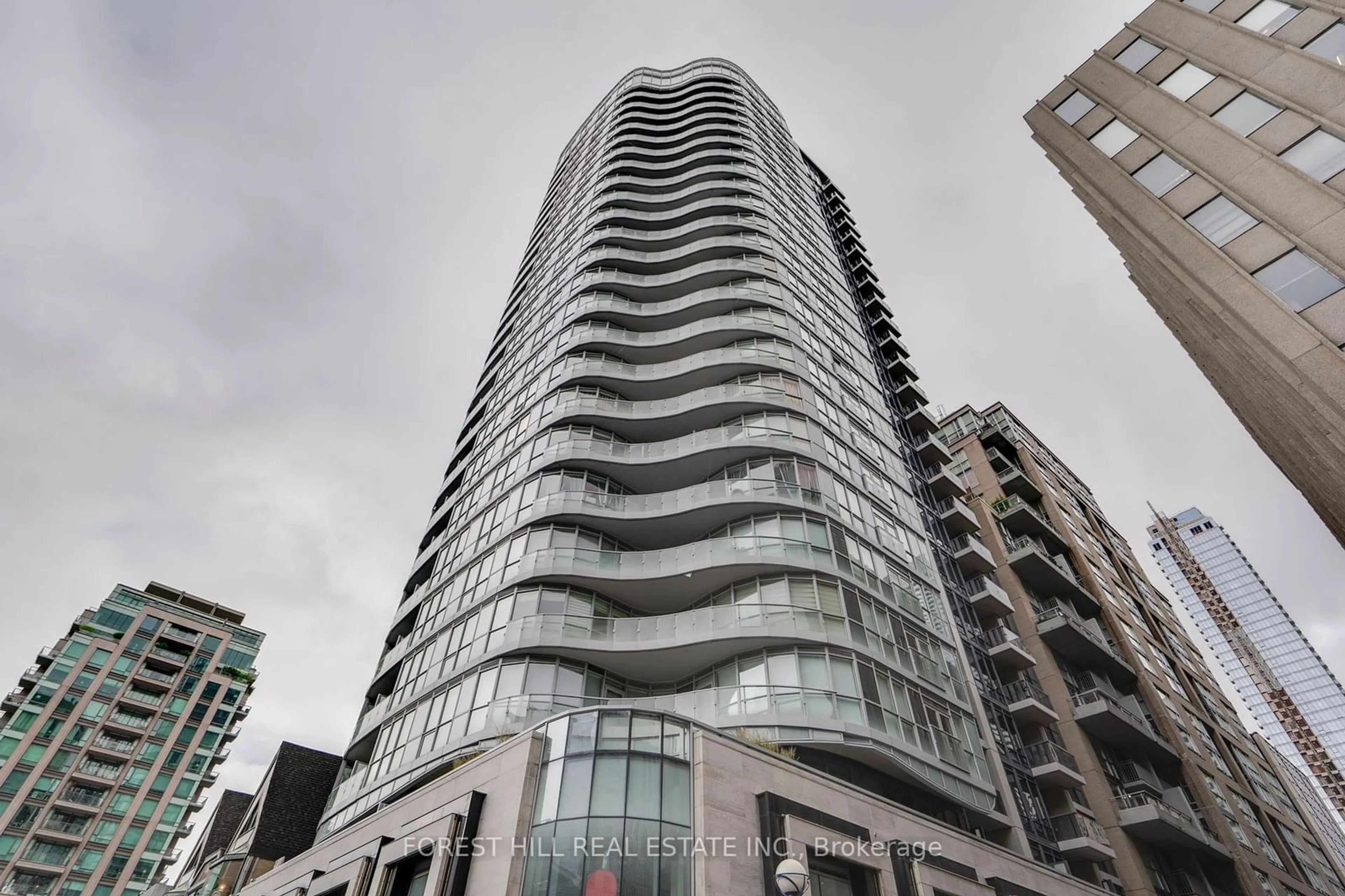 A pic from exterior of the house or condo for 88 Cumberland St #605, Toronto Ontario M5R 1A3