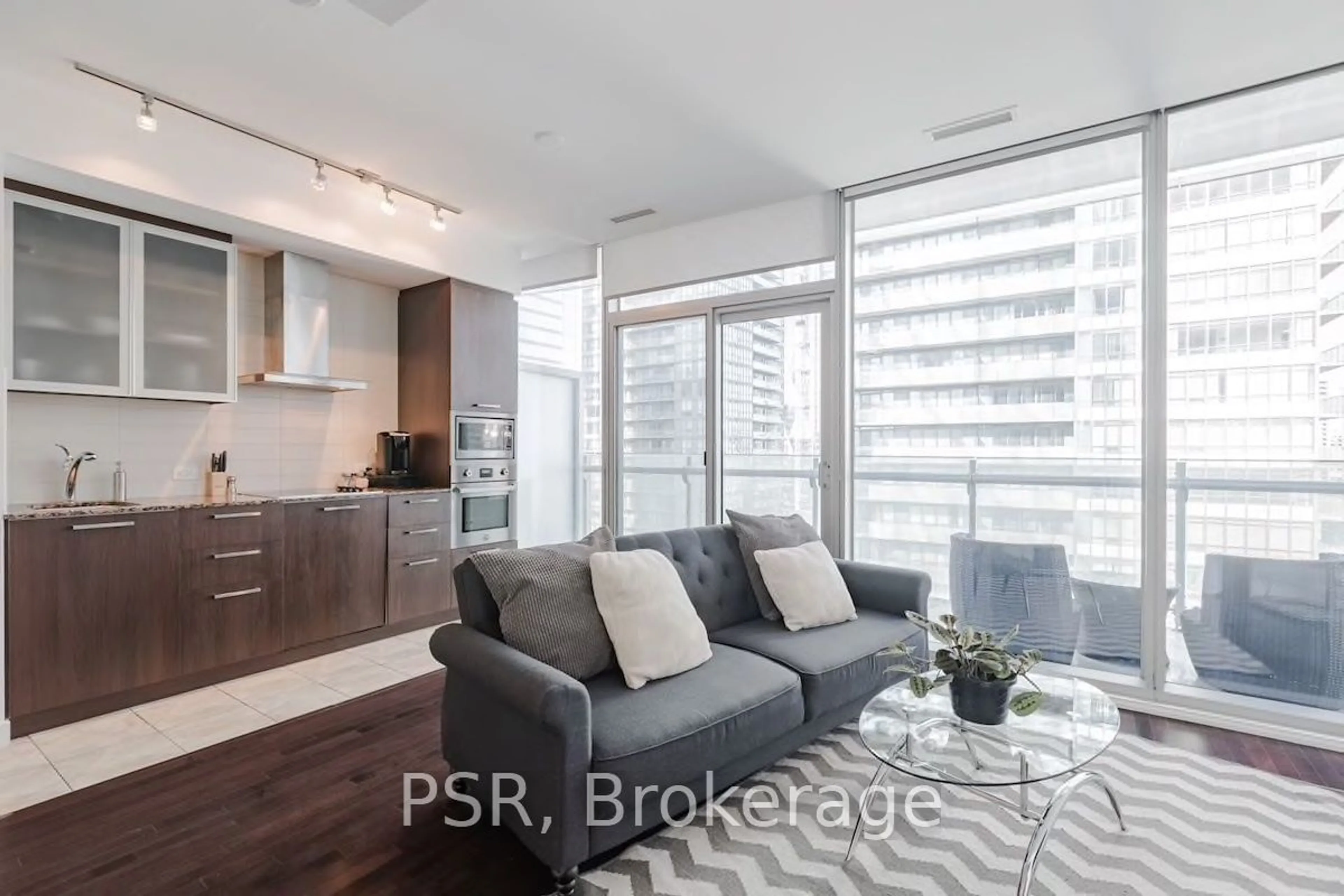 Other indoor space for 14 York St #1812, Toronto Ontario M5J 0B1