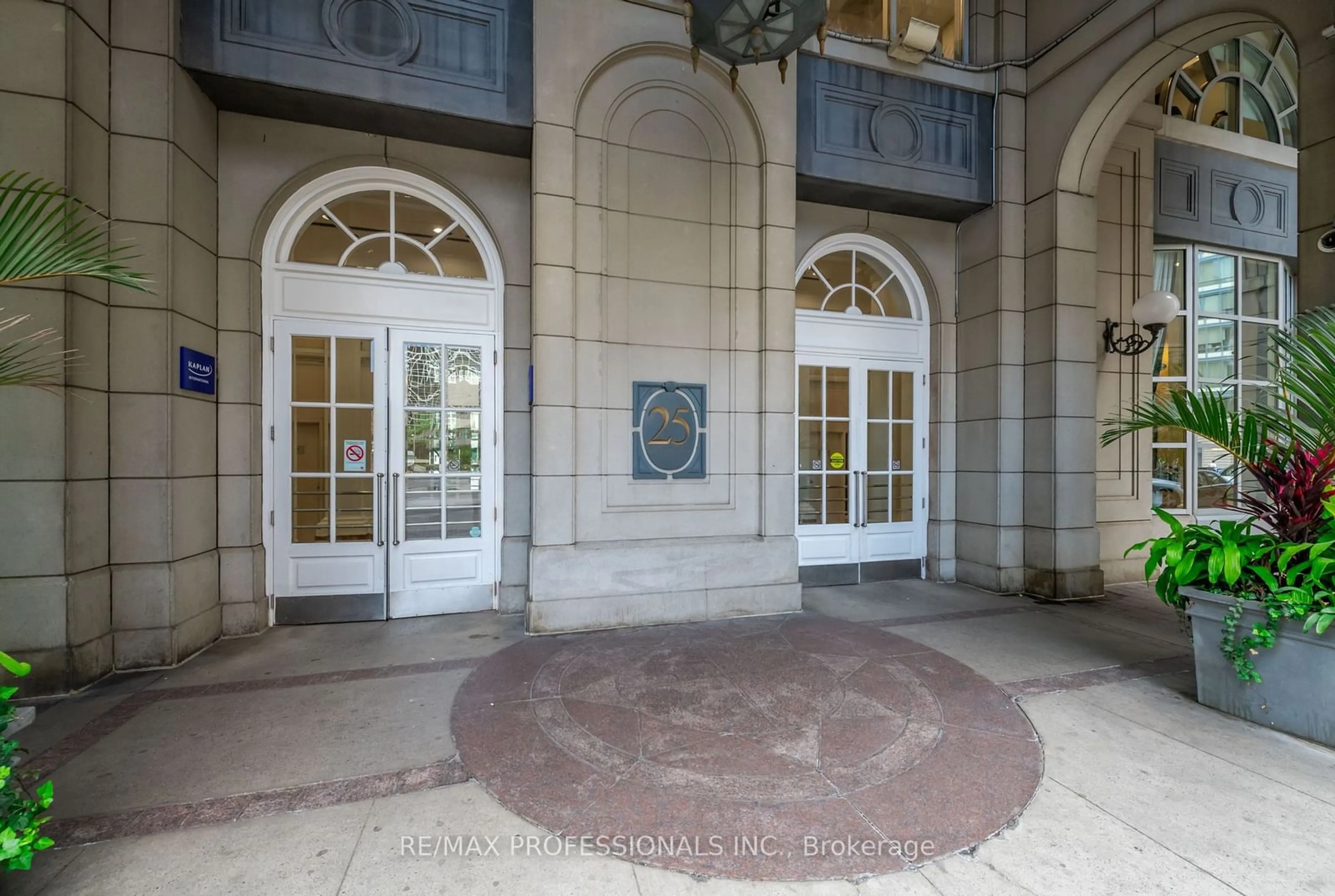 Indoor foyer, unknown floor for 25 The Esplanade #2302, Toronto Ontario M5E 1W5