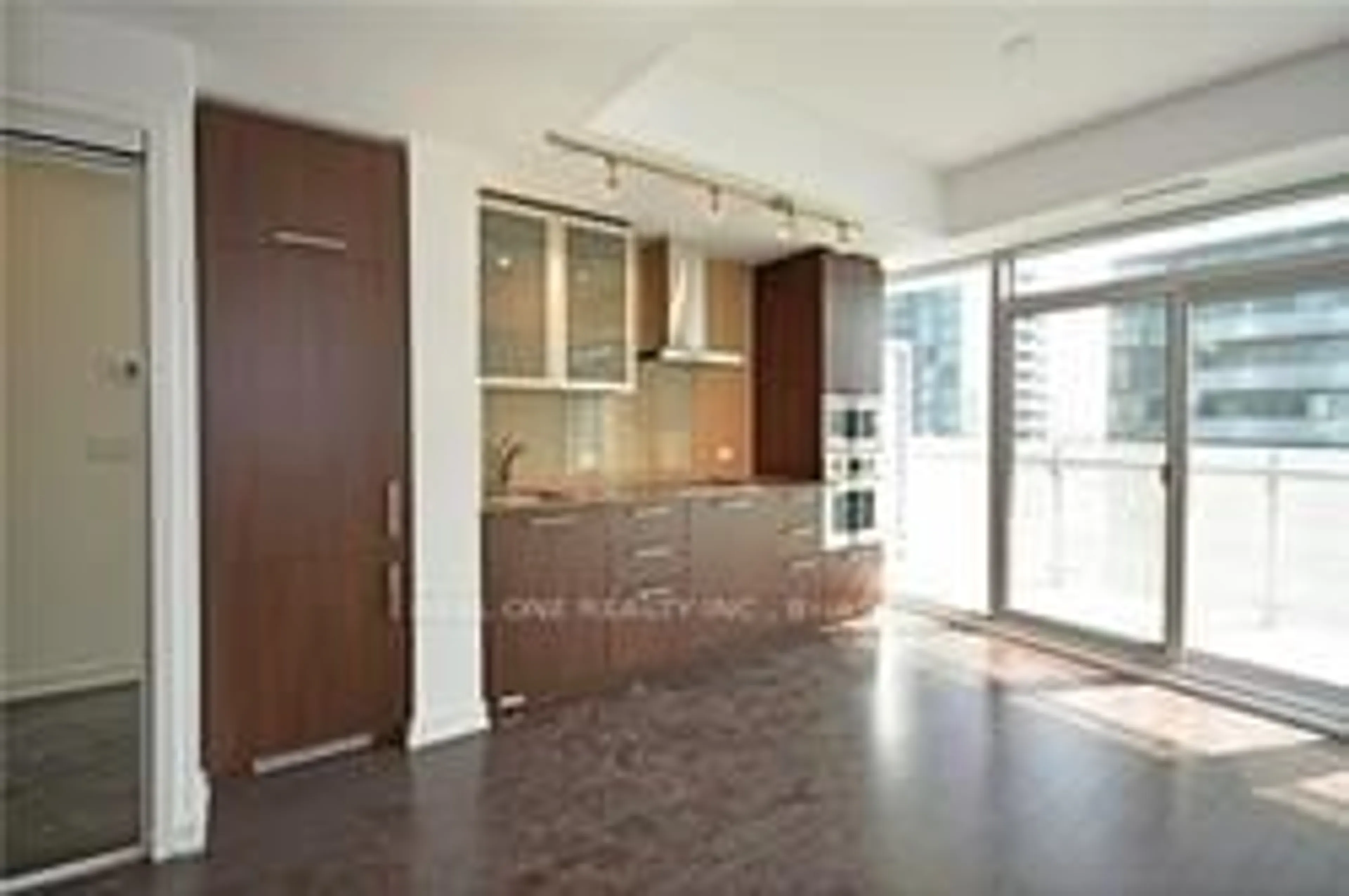 Kitchen for 14 York St #2412, Toronto Ontario M5J 2Z2