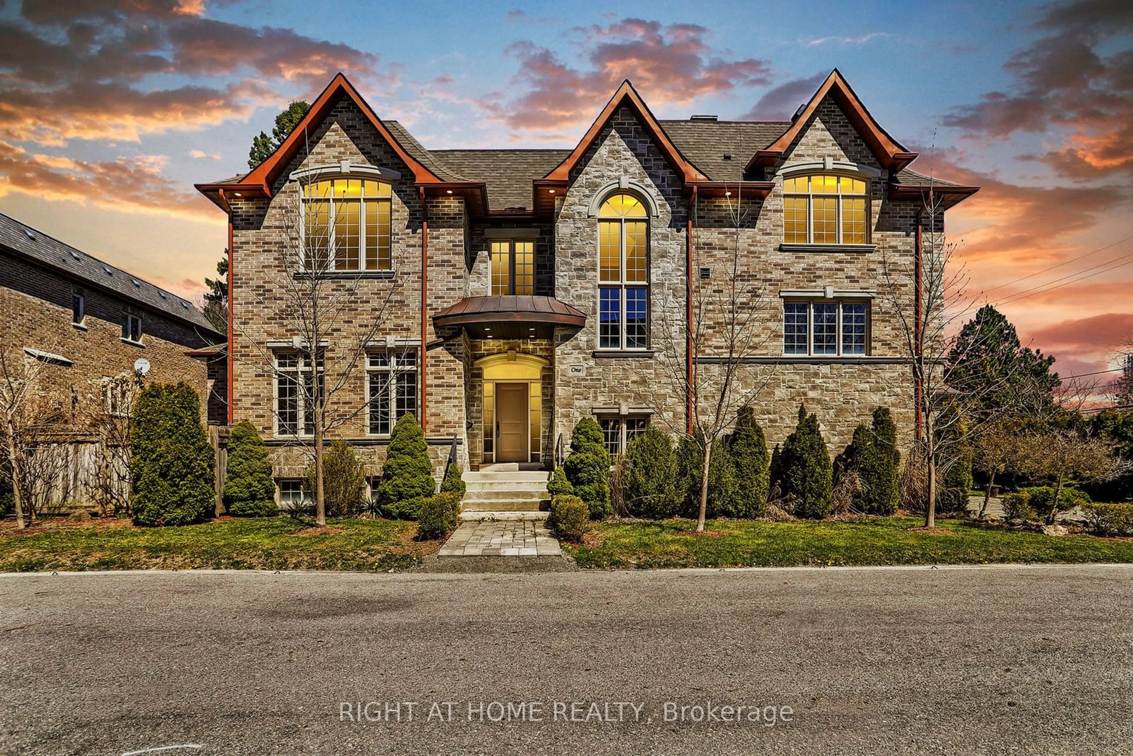 Home with brick exterior material for 1 Geranium Crt, Toronto Ontario M2M 0A2