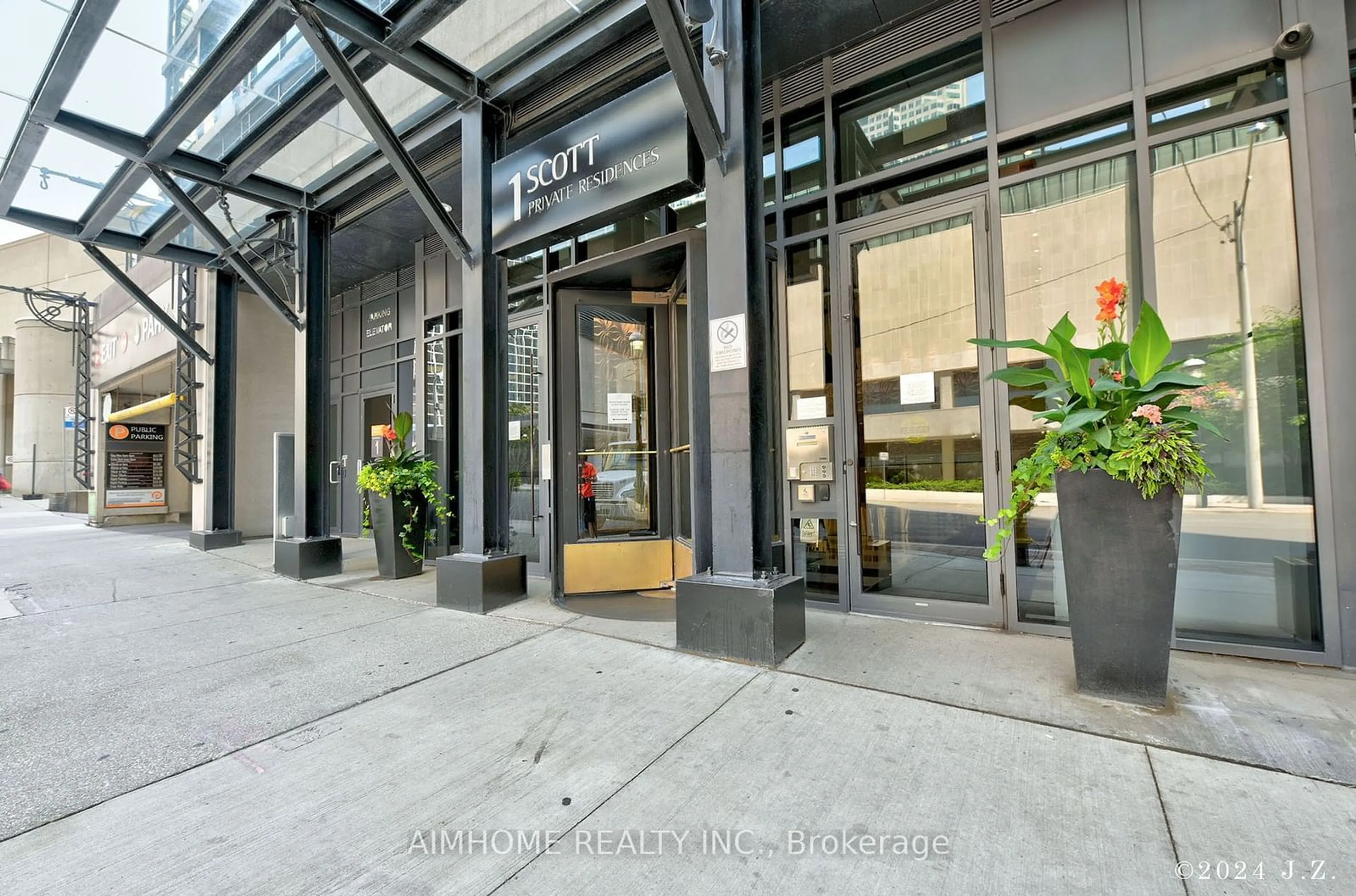 Indoor lobby for 1 Scott St #209, Toronto Ontario M5E 1A1